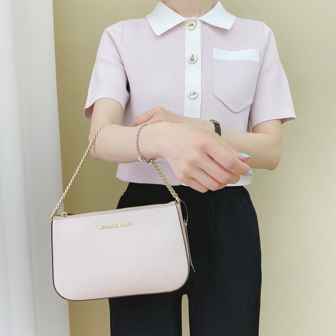 MICHEAL KORS SAFFIANO CROSSBODY BAG / MK Chain Pouchette Bag พร้อมส่ง 4 สี กระเป๋าสะพายข้าง ทรงสวย วัสดุหนัง SAFFIANO คุณภาพดี สวยอยู่ทรงแข็ง