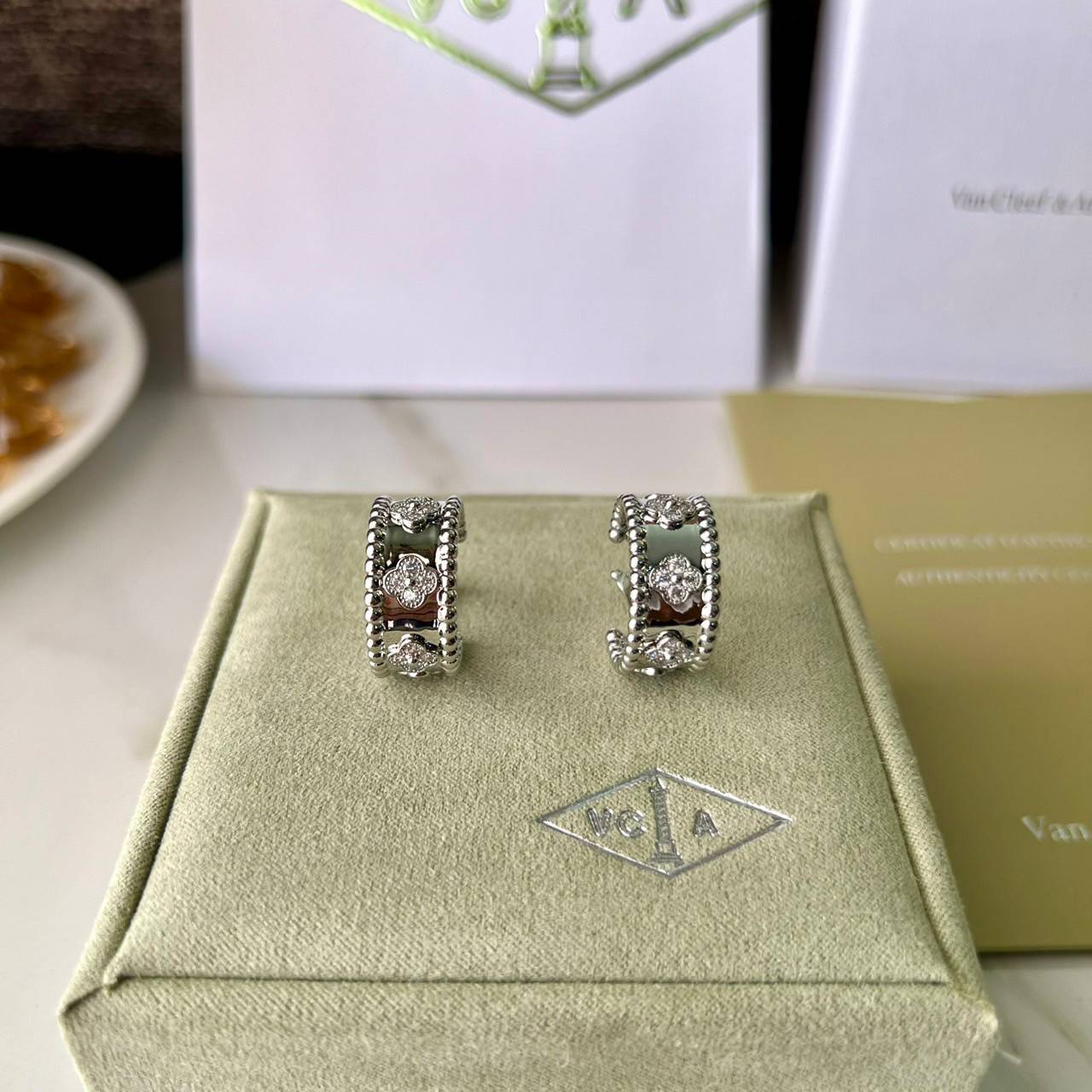 เกรดเทพ ORI | VAN CLEEF & ARPELS HOOP EARRINGS ต่างหูเงินแท้ แวนคลีฟ แอนด์ อาร์เปลส์ สวยเก๋ คุณภาพงานประกวด เอาใจสาวๆไปเลย
