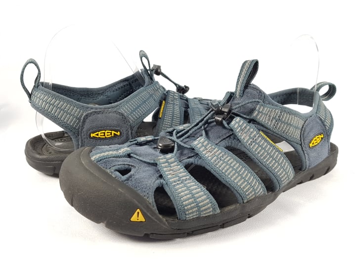 KEEN Clearwater CNX-MIDNIGHT NAVY/GARGOYLE M11us/44.5eu