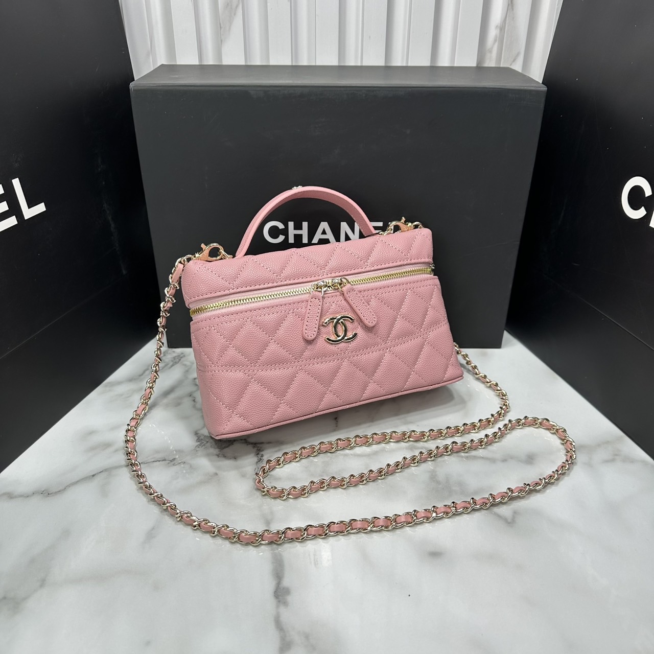 ORI หนังแท้ | CHANEL Long vanity with chain กระเป๋าสะพายรุ่นวานิตี้รุ่นใหม่ล่าสุด ดีไซน์ใหม่รูปทรงคลาสสิค หูจับแต่งโลโก้สวยหรู สายสะพายข้างเป็นโซ่ถอดได้