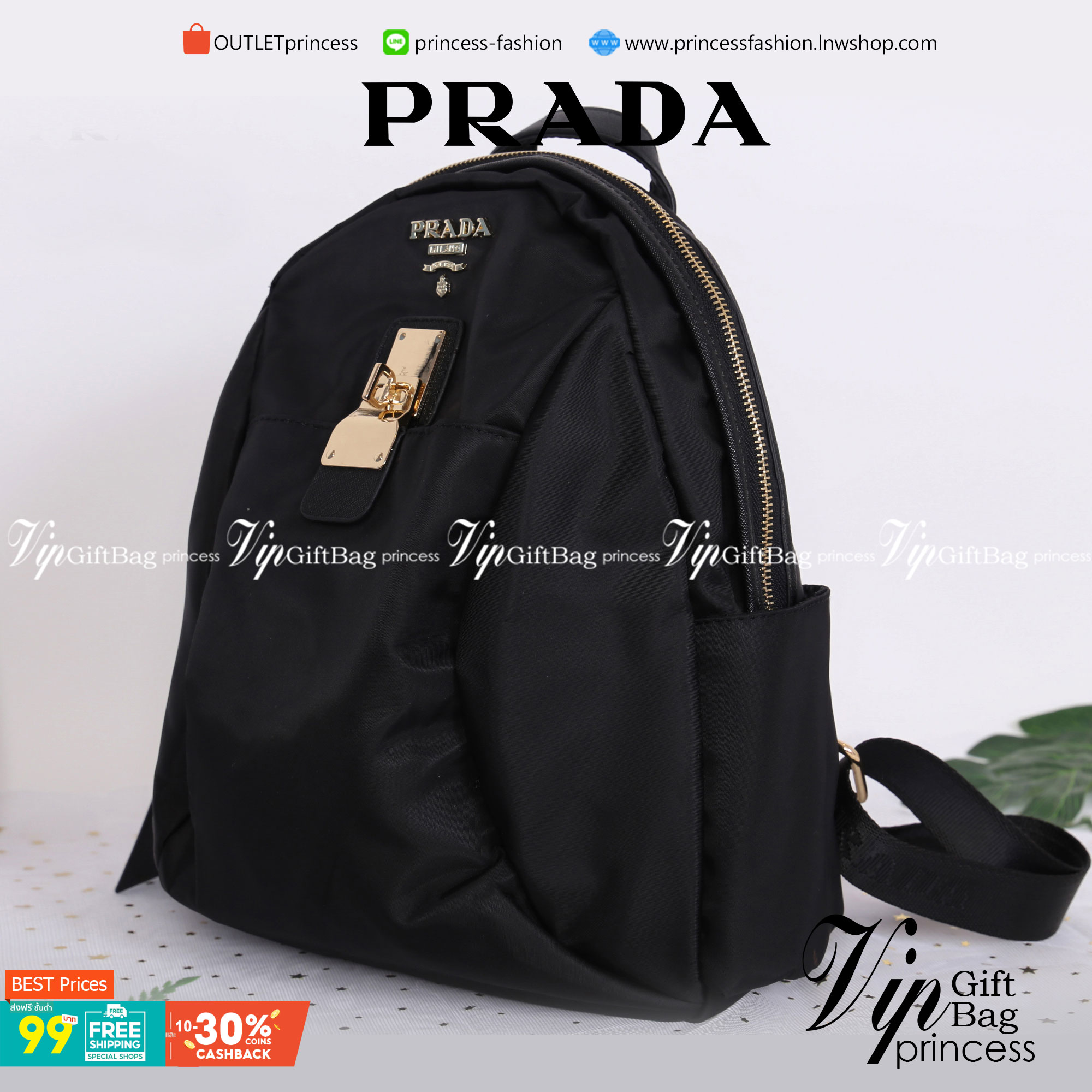 Prada Nylon Backpack สินค้า Premium gift วัสดุผ้า Nylon คุณภาพดี วัสดุอะไหล่ทองสวยหรู น่าใช้ ดีไซน์คลาสสิค ด้านหน้ามี 1 ช่อง มีตัวล๊อก ตัวช่องสามารถใส่ Ipad ได้ ด้านข้างมีช่องใส่ของจุกจิกได้ทั้งสองฝั่ง รุ่นนี้เปิดปิดแบบซิป ด้านในโล่งกว้าง จุของได้เยอะเลยค