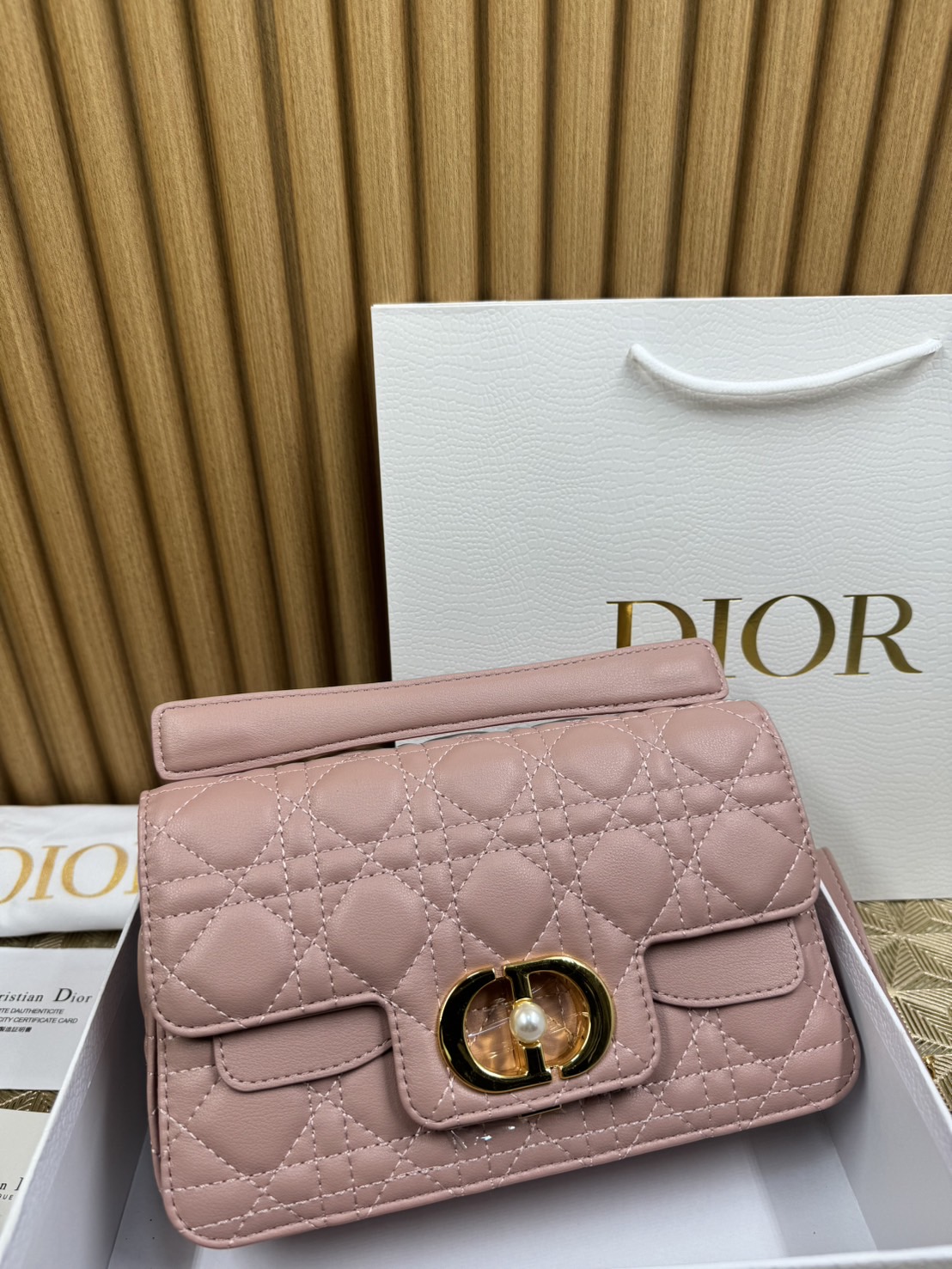 พร้อมส่ง 6 สี Small Dior Jolie Top Handle Bag 22cm กระเป๋าสะพาย เกรดออริ สลับแท้ 1:1 ใช้ต่างประเทศได้