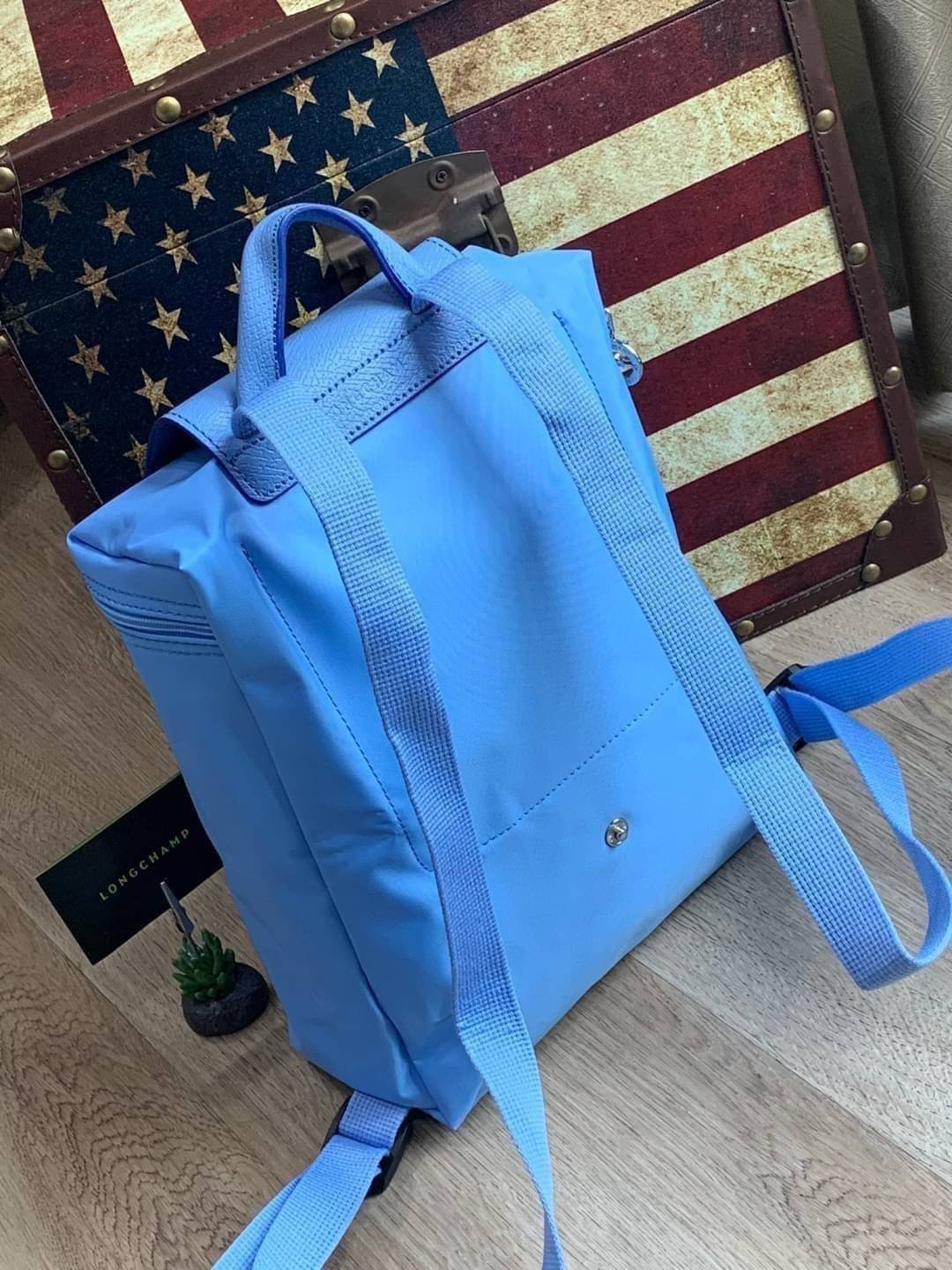 Longchamp LE PLIAGE Club Backpack PASTEL พลาดไม่ได้กับสีใหม่แบบพาสเทล มองแล้วสบายตา อีกหนึ่งในกระเป๋ารุ่นยอดนิยมของLongchamp สำหรับสาวแฟชั่นหัวทันสมัย