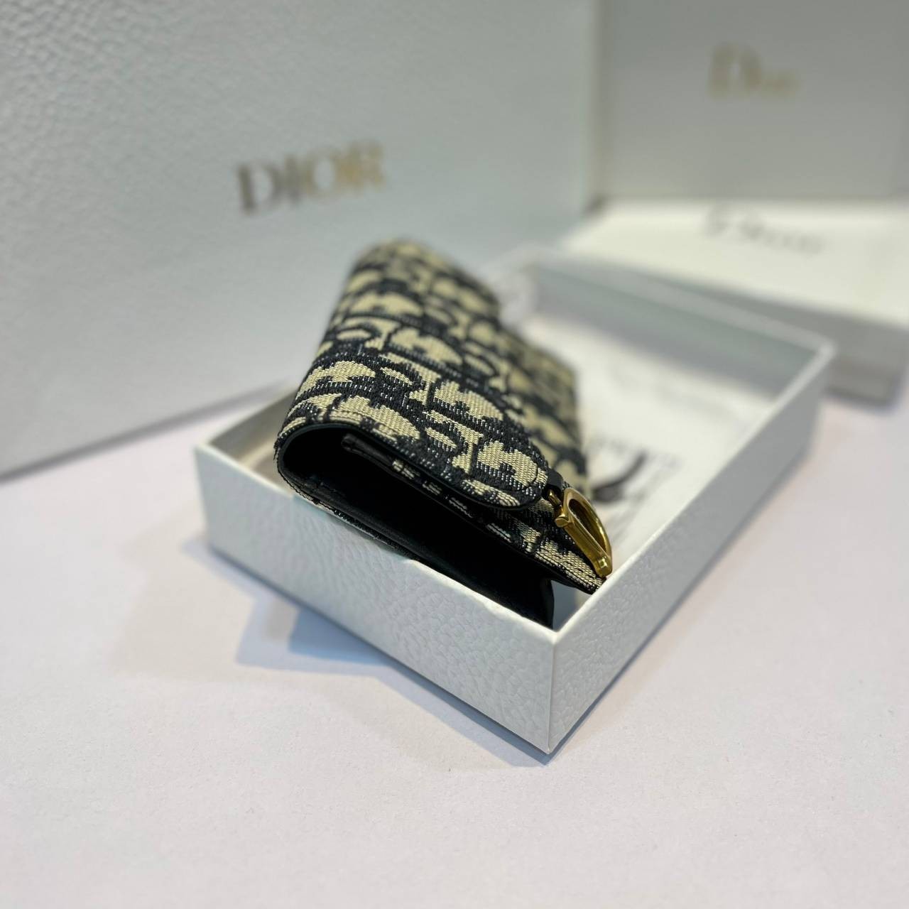 TopORI DIOR SADDLE FLAP CARD HOLDER Blue Oblique Jacquard / Dior coin and card holder **สินค้าเกรดท็อปออริจินอล 1:1 สลับแท้ งานสวยตามรูป ภาพถ่ายจากงานขายจริง ใช้งานต่างประเทศได้