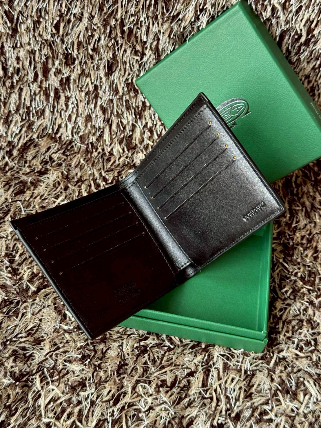 ORI หนังแท้ | Goyard Victoire Wallet กระเป๋าสตางค์ Victoire ขนาดกะทัดรัดและเหมาะสําหรับการจัดสำหรับการ์ดและธนบัตร ลวดลายสุดคลาสสิคของกระเป๋าเป็นเอกลักษณ์ที่ทุกคนจดจำได้