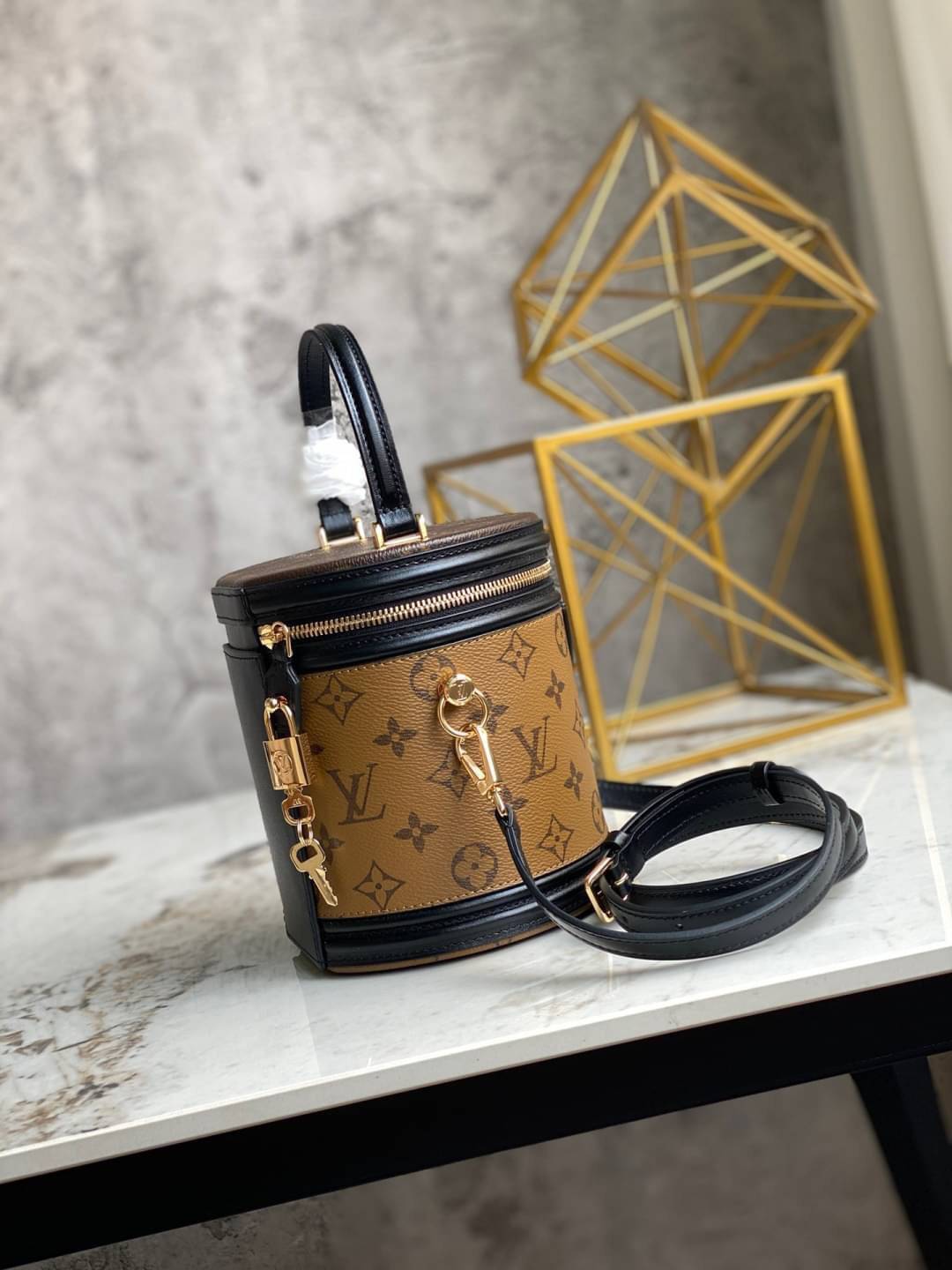 LV Cannes Monogram Reverse Canvas / LV Bucket Bag เกรดใช้งานสลับใบจริงได้ เทพออริจินอล เนื้องานสวยงาม หนังแท้ ภาพสินค้าถ่ายจากงานขายจริงใช้งานต่างประเทศได้