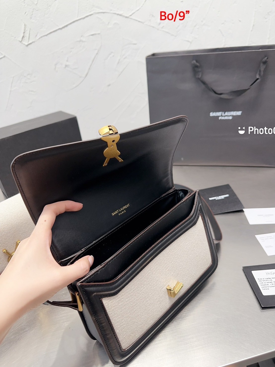 Medium Solferino Ysl-plaque Canvas Canvas Crossbody Bag 9" / YSL SOLFERINO BAG / YSL BAG พร้อมส่งที่ไทย กระเป๋าสพายรุ่นฮิต ทรงสี่เหลี่ยมหนังสวยหรูอยู่ทรง เปิดปิดด้วยฝาปิดโลโก้แบรนด์อะไหล่ทอง