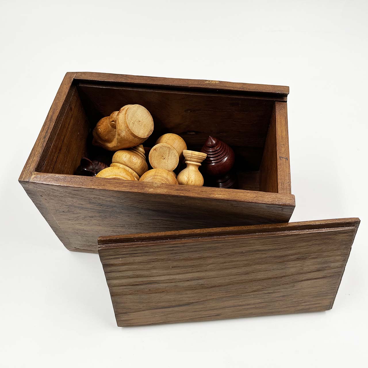 ตัวหมากรุกไทยไม้ชุดกุมภัณฑ์พร้อมกล่อง