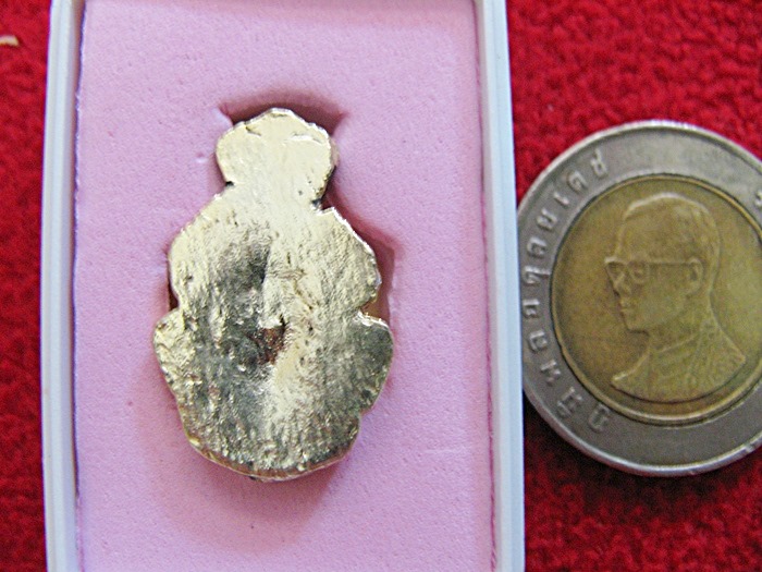 สินค้าหมดค่ะ เศียรพ่อปู่ฤาษีหรือพ่อแก่ เพ้นท์สี พร้อมกล่องเดิมค่ะ