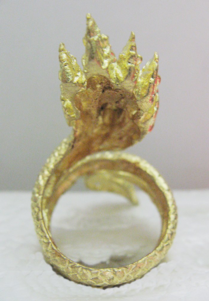 สินค้าเลิกผลิตค่ะ แหวนพญานาค7เศียรเนื้อทองเหลือง ประดับพลอยสีแดง เสริมอำนาจ คุ้มครองค่ะ