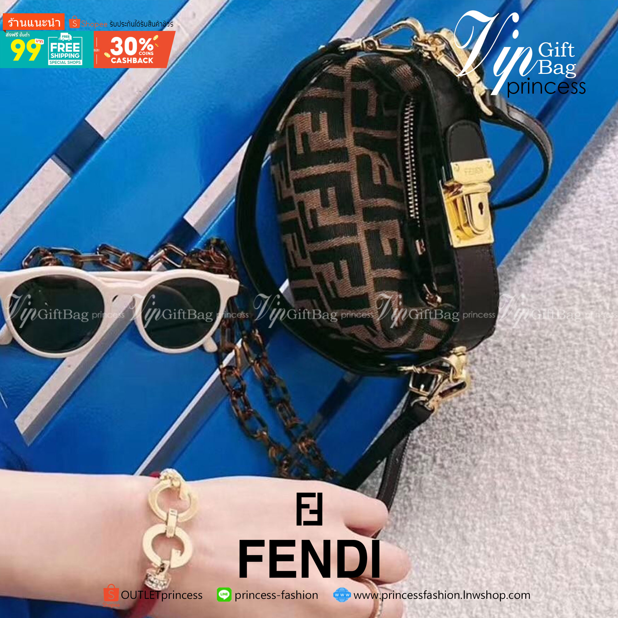 Fendi Tobacco Monogram FF Logo Zucca Buckle Belt Boston Mini Bag Brow Canvas Satchel กระเป๋าสะพายข้าง size mini สุดฮิต วัสดุ canvas จุของได้เยอะ ใส่iphone+ ได้ เปิดปิดด้วยซิป น่ารักมากกก ห้ามพลาดเลยค่ะใบนี้แนะนำสุดๆ มีสายสั้น+สายสะพายไหล่ ปรับสายได้