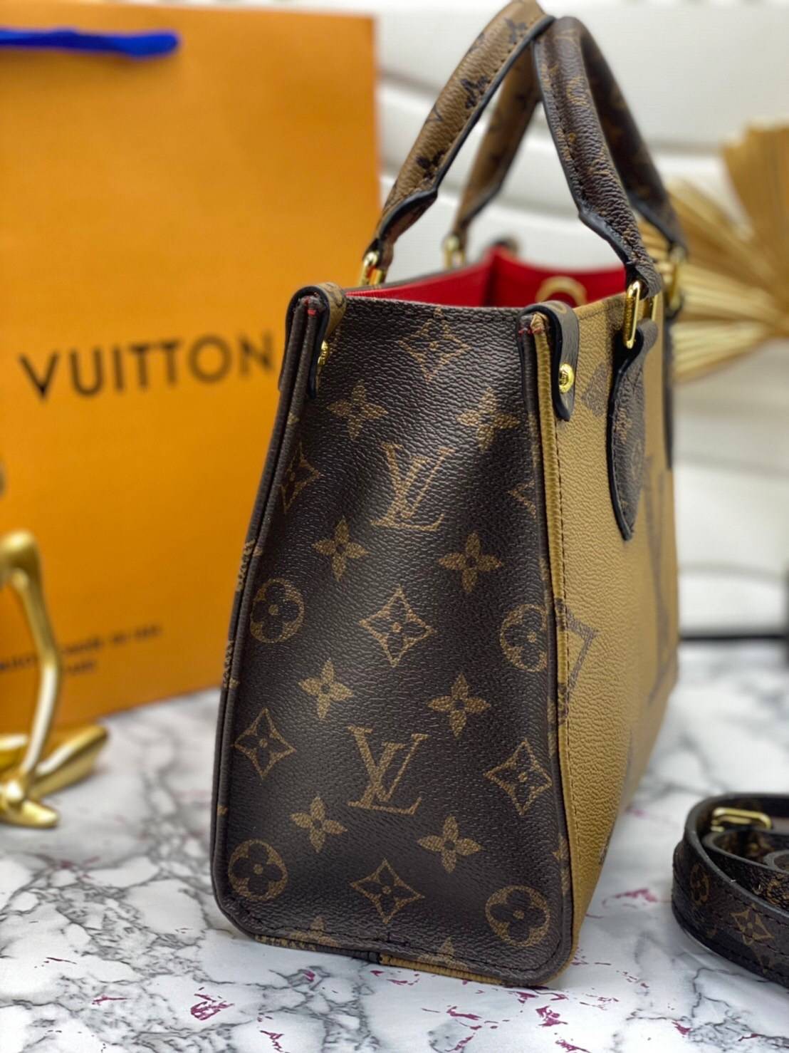 หนังแท้ LOUIS VUITTON ONTHEGO 10" พร้อมส่งที่ไทย เกรดใช้งานต่างประเทศได้