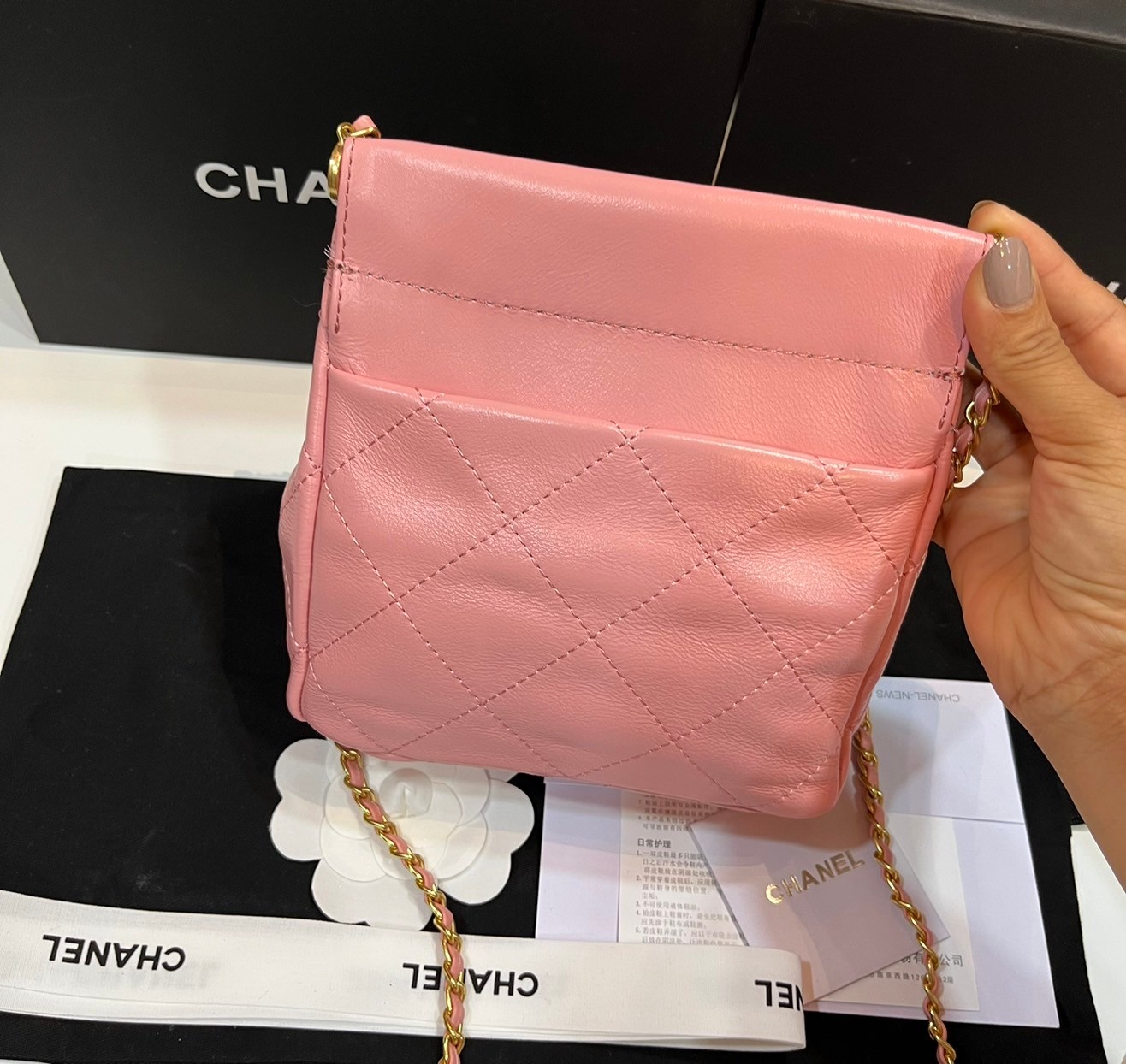 CHANEL 23p mini 22bag / Chanel 23P mini bucket bag / Chanel ss22 shopping tote กระเป๋าสะพายไซส์มินิ เกรดออริ 1:1 ใช้งานต่างประเทศได้
