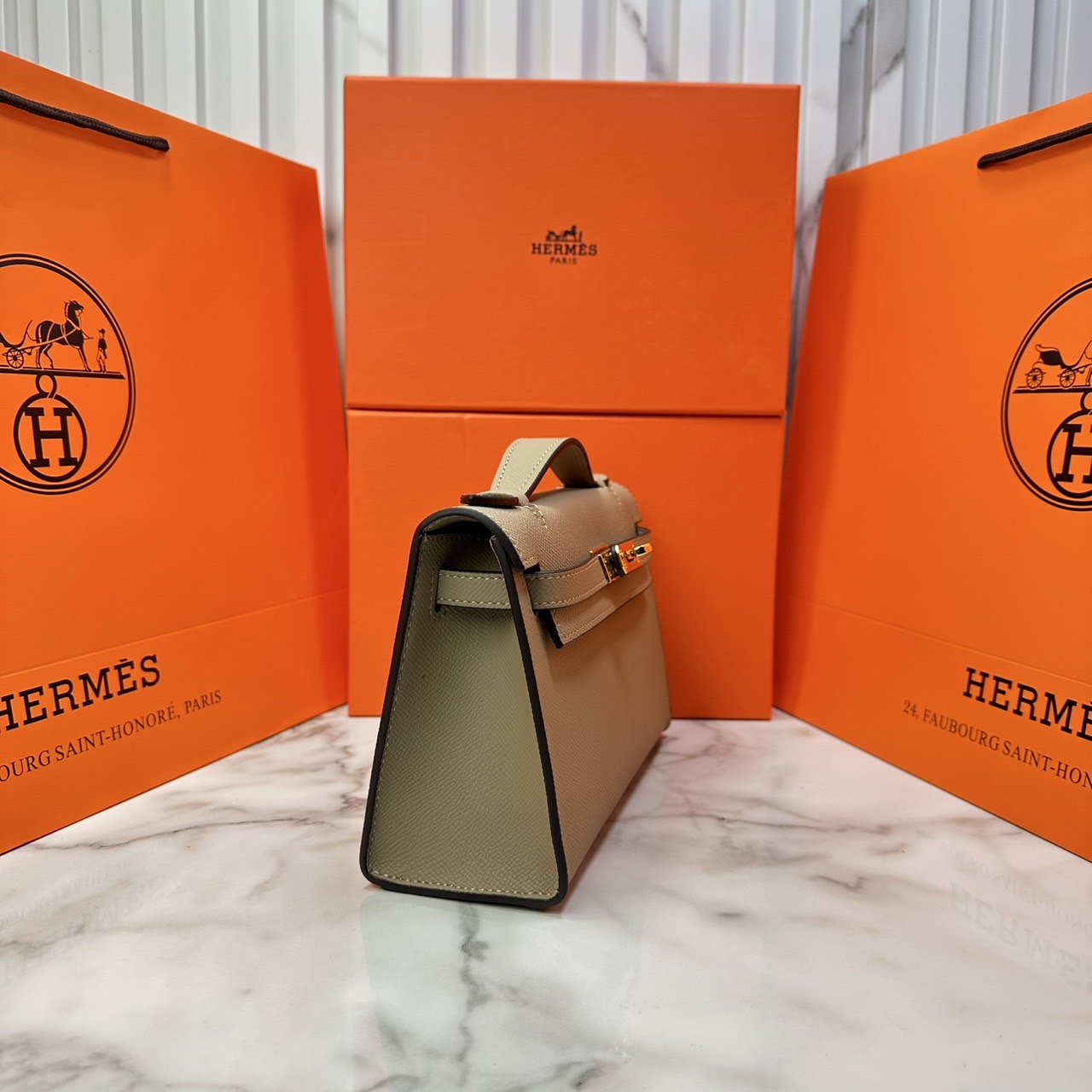 ORI หนังแท้ | Hermes Mini Kelly Pochette 20cm จิ๋วแต่แจ๋ว ราคาพุ่งยิ่งกว่าทอง กระเป๋าสะพายที่สุดแห่งหรูหราลัคชู นิยามของความสง่างามเหนือกาลเวลา