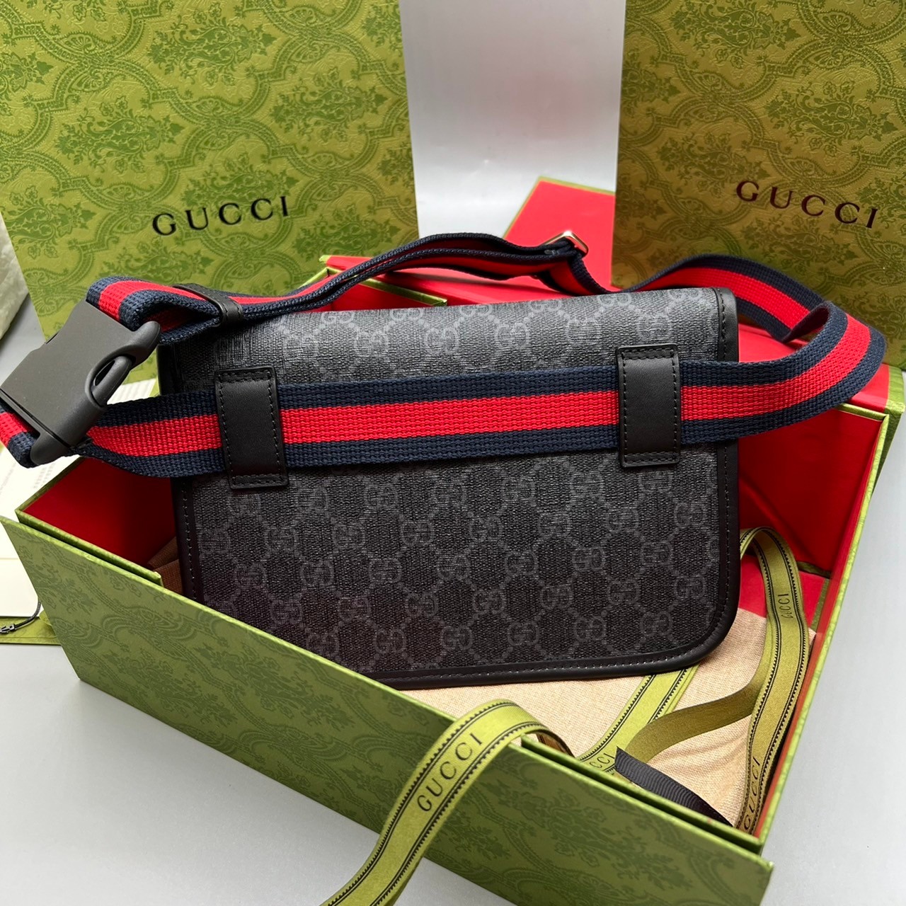 GUCCI Neo Vintage GG Supreme belt bag Black / Gucci Belt bag เกรดใช้งานสลับของแท้ เกรดออริจินอล ใช้ได้ทั้งชายหญิง งาน unisex ผลัดกันใช้ ^-^ ก็ได้ งานสวยตามรูป สินค้าขายดี ภาพสินค้าถ่ายจากงานขายจริง ใช้งานต่างประเทศได้