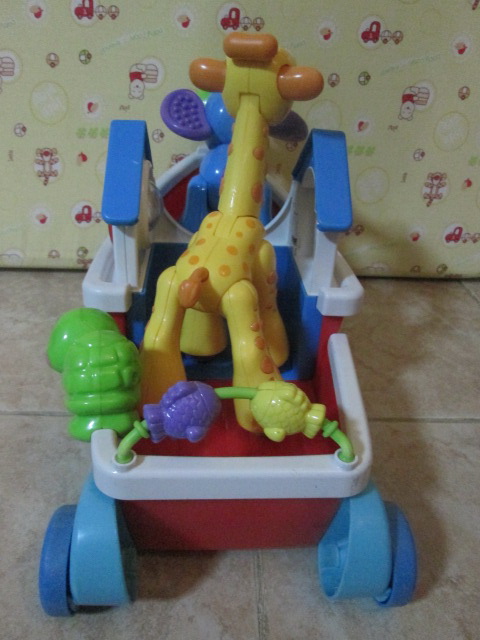 Fisher Price Amazing Animals Roll-Along Musical Ark/Boat ของเล่นมือสอง (ลำใหญ่ มีเสียงค่ะ)