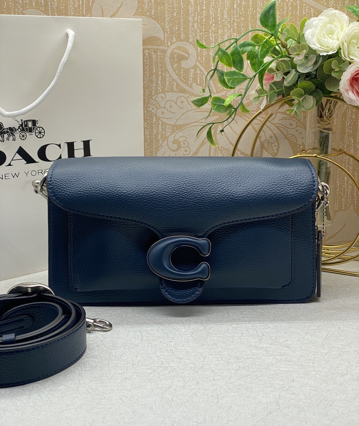 COACH TABBY CROSSBODY WRISTLET 26cm สีใหม่ล่าสุด ต้อนรับสงกรานต์นี้ รุ่นนี้ต้องเข้าแล้ว พกพาได้ตลอดวันเลย ห้ามพลาดค่ะ! พร้อมส่งที่ไทย