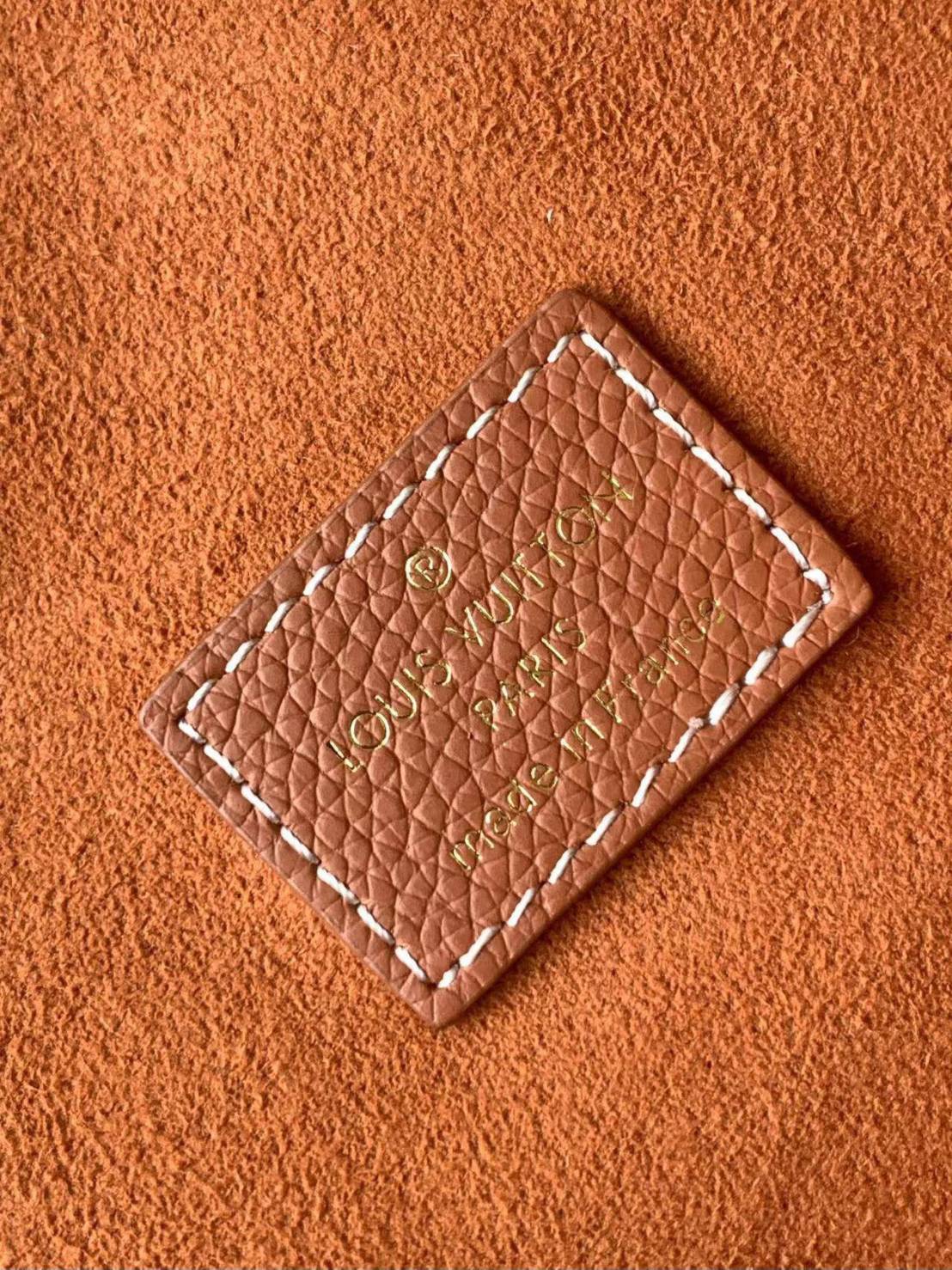 TOP ORI | หนังแท้ LV Low Key Hobo MM Bag เกรดเทียบแท้เทพดีสุด กระเป๋าสะพายทรงโท้ทรุ่นใหม่ เผยความเรียบหรูมีระดับด้วยรูปทรงเรียบง่ายและงานฝีมือประณีตไร้ที่ติ