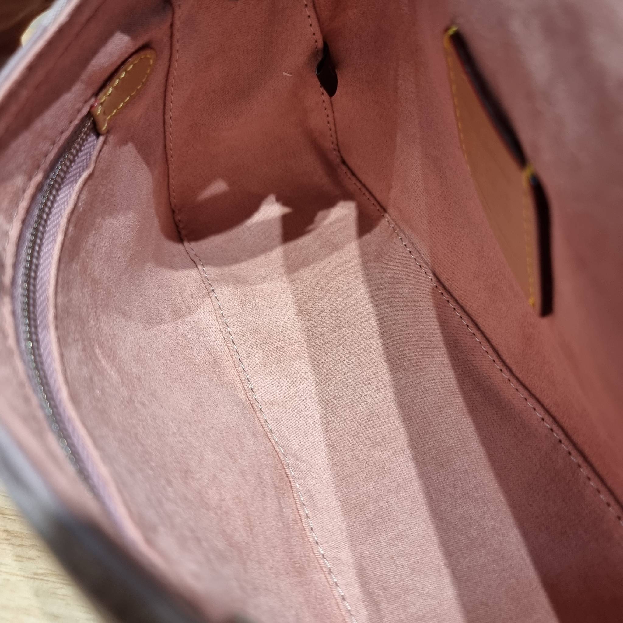 COACH CJ854 SOFT TABBY SHOULDER BAG IN SIGNATURE DENIM ฉุดไม่อยู่แล้วจริงๆกับไอเท็มนี้ ที่ร้อนแรงแบบปังๆไปเลย!! กระเป๋าสะพายไหล่/สะพายข้าง ดีไซน์วินเทจย้อนยุค สวยคมชัด คลาสสิคใช้ได้ทุกลุค