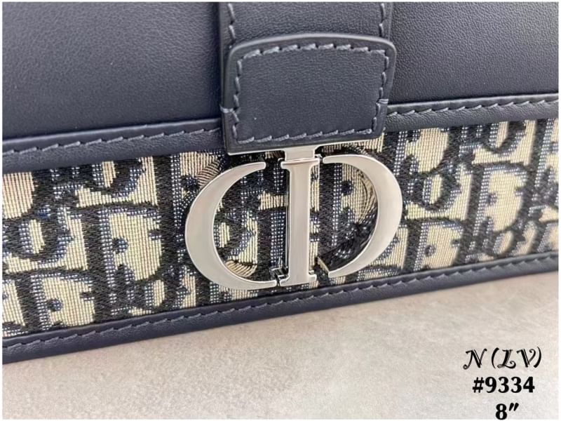 DIOR 30 Montaigne East-West Bag with Chain กระเป๋าสะพายรุ่นใหม่ ฝาพับแบบหนังสวยหรู ขนาดน่ารักสุดฮอต ที่สาวๆต้องไม่พลาด ทรงสวยมีกิมมิคในตัว ดูแพง ดีไซน์ย้อนยุคเป็นเอกลักษณ์