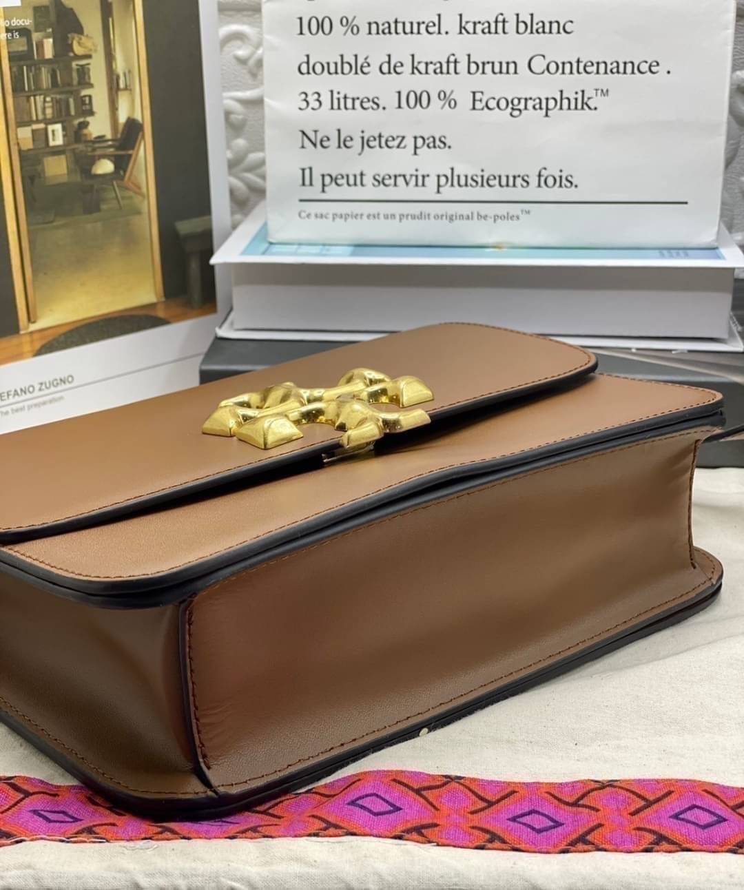 Tory Burch 75003 Eleanor Medium Convertible Shoulder Bag พร้อมส่งที่ไทย อีกรุ่นที่น่าครอบครองมากๆค่ะ กระเป๋าสะพายข้างและทบสายเป็นคล้องไหล่ได้ หนังแท้ชั้นดี ใช้ได้กับทุกๆโอกาส ห้ามพลาด ก่อนหมดนะคะ!!