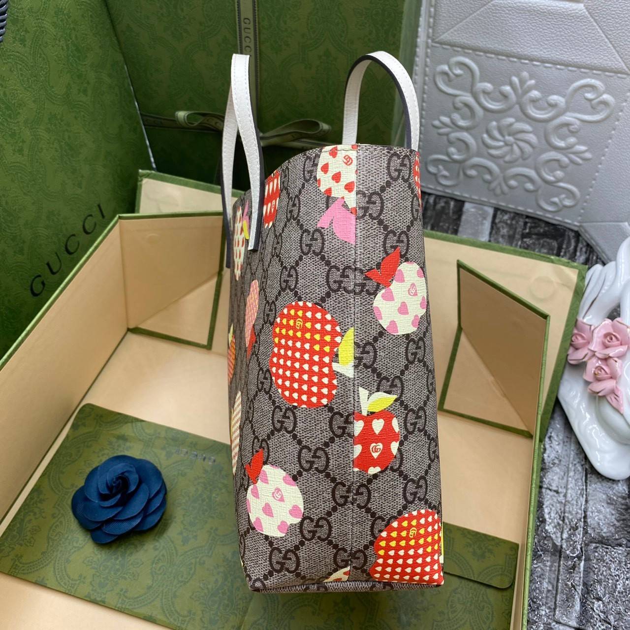 VIP 】Animal-Friendly Gucci Kid Tote Bag งานหนังแท้ทรงตั้งสวย ขนาดกะทัดรัด จุของได้เยอะ ใช้ได้ทั้งเด็กและผู้ใหญ่ น่ารักมากค่ะ **รุ่นขายดีตลอดกาล**