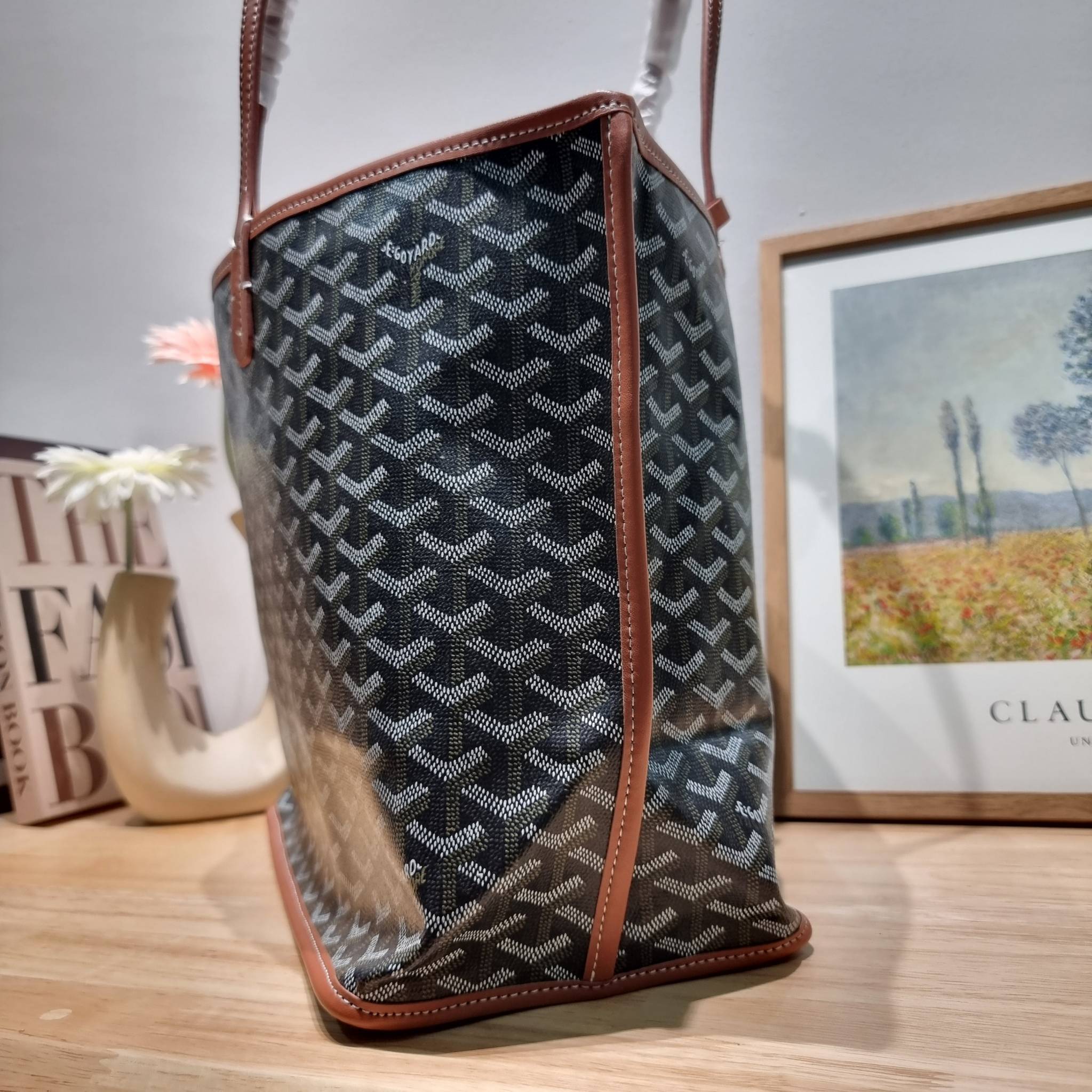 GOYARD ANJOU REVERSIBLE TOTE กระเป๋าสะพายทรงโท้ท ใบใหญ่จุใจ!! กลับด้านใช้ได้ทั้ง 2 ด้าน มาครบสีขายดี เลิศทุกสี รูปทรงคลาสสิค