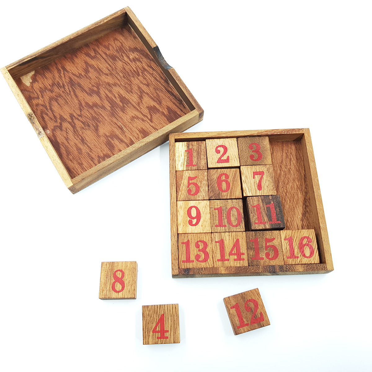 เกมเลื่อนตัวเลขเรียงตัวเลขไม้แบบ1-16 (12.5x12.5x1.7cm.)