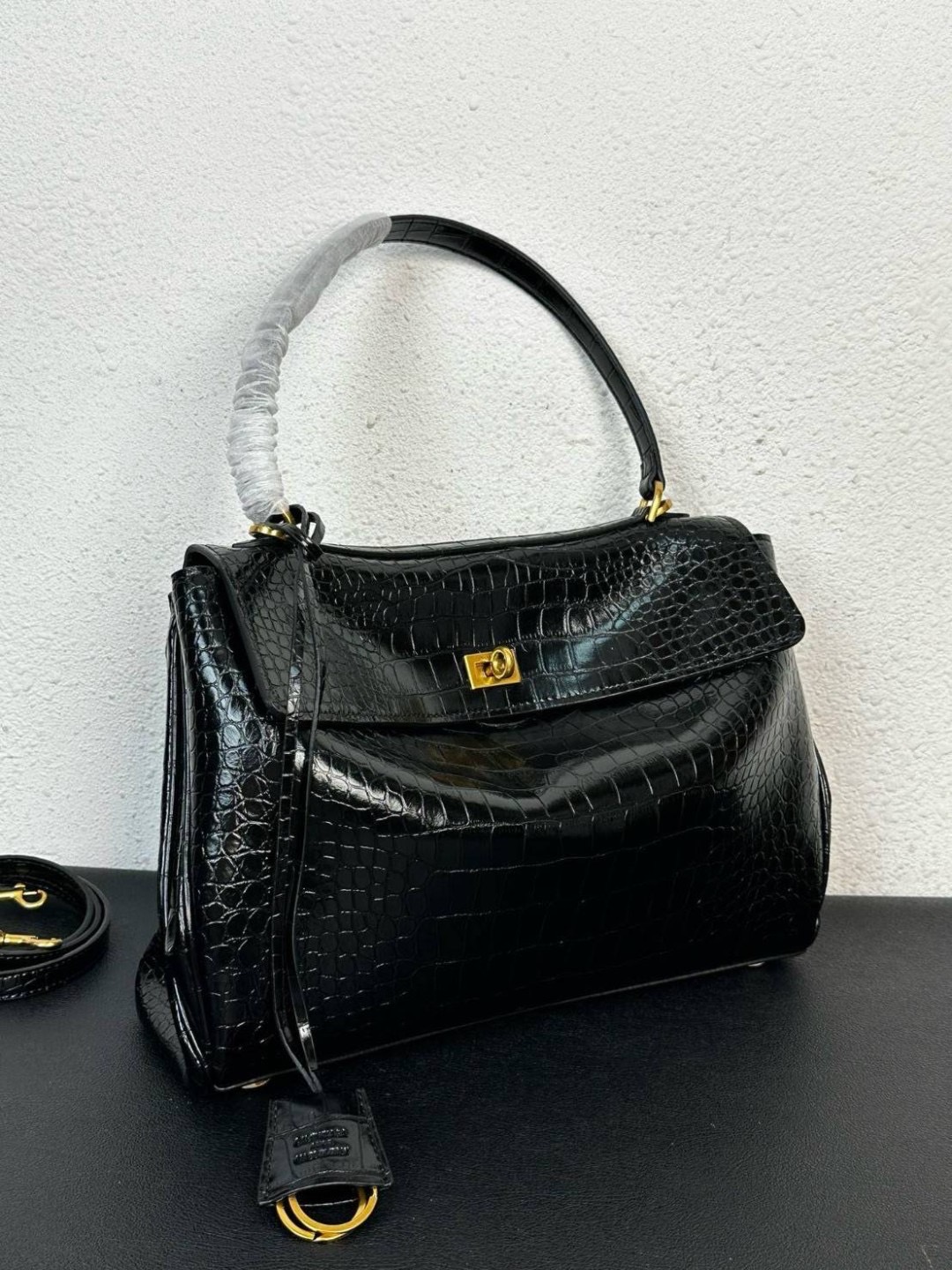 Top ORI Balenciaga RODEO LARGE HANDBAG CROCODILE EMBOSSED IN BLACK กระเป๋าถือใบใหญ่ สวยหรูด้วยหนังลายจรเข้ เกรดออริ 1:1
