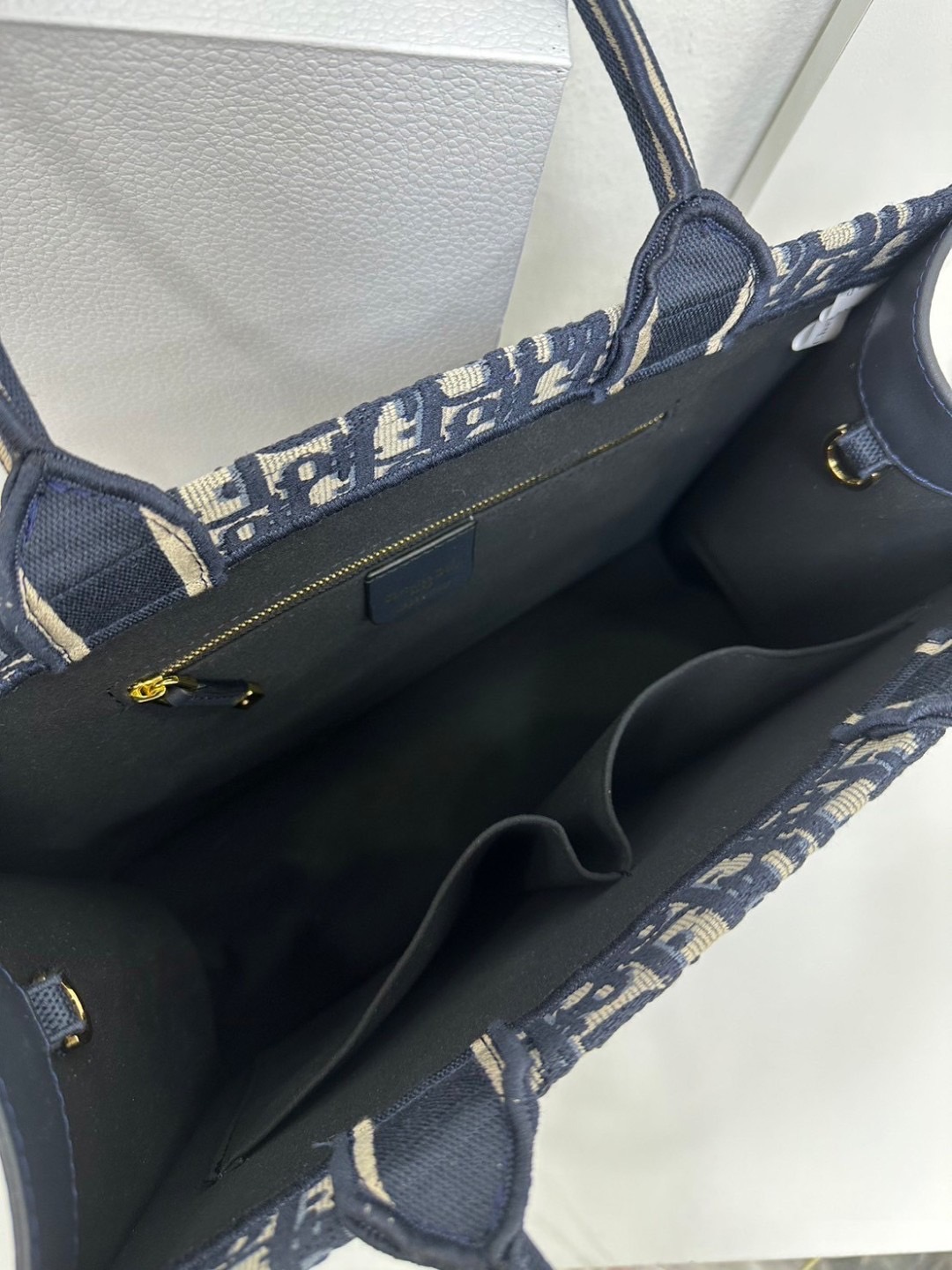 พร้อมส่ง 3 ไซส์ DIOR Medium Dior Book Tote Blue Dior Oblique Embroidery กระเป๋าทรงโท้ท เกรดออริ สลับแท้ 1:1 ใช้ต่างประเทศได้