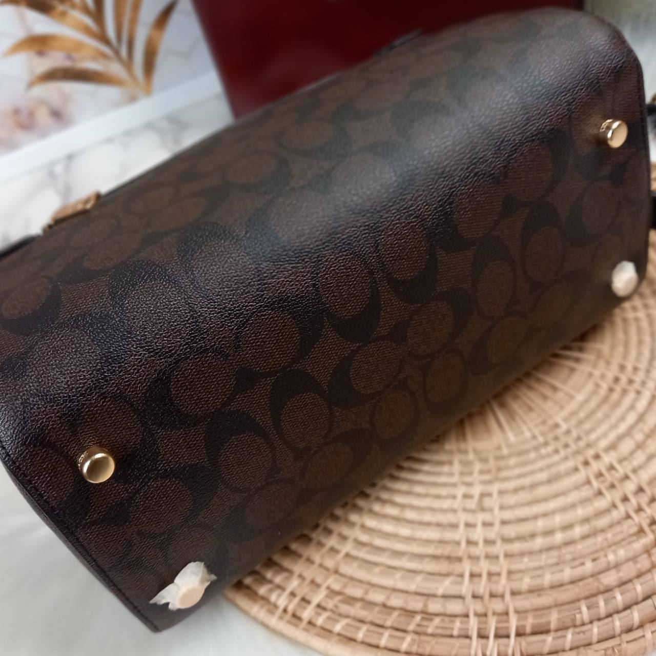 COACH ROWAN SATCHEL IN SIGNATURE CANVAS (COACH F83607)🌺ระดับตัวTOP ยกให้เธอเลย กับรุ่นนี้💃//หมอน 10" รุ่นมีช่องซิปด้านหน้า สามารถแยกเก็บของสำคัญๆได้อย่างเป็นสัดส่วน สำหรับใครที่ชอบกระเป๋าที่จุของได้เยอะๆ รุ่นนี้ตอบโจทย์ได้เลย แนะนำว่า