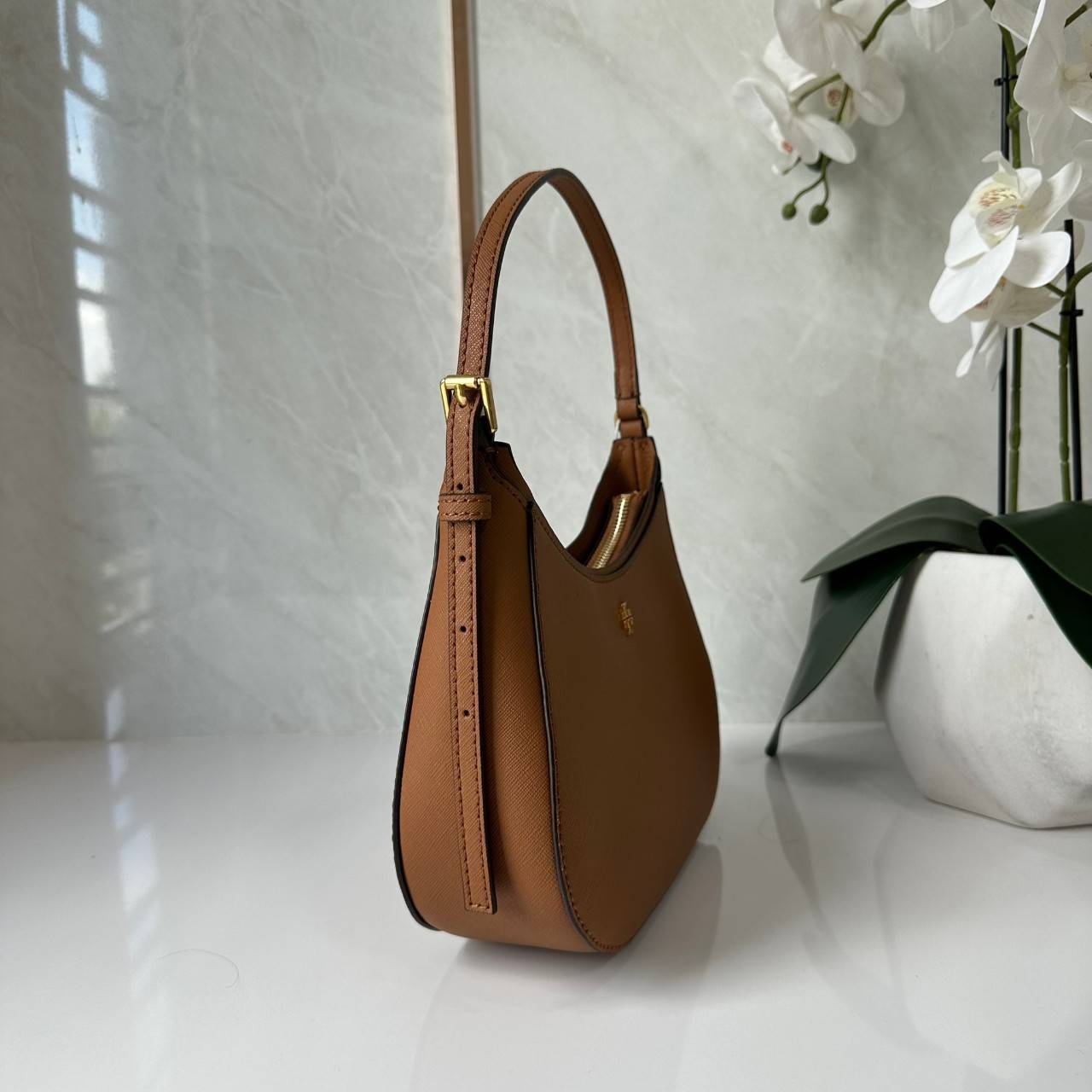 TORY BURCH EMERSON ZIP SHOULDER BAG 137416 / TORY BAG พร้อมส่ง 3 สี กระเป๋าสะพายไหล่ / คล้องแขน หนังซาเฟียโน่ ทนทาน