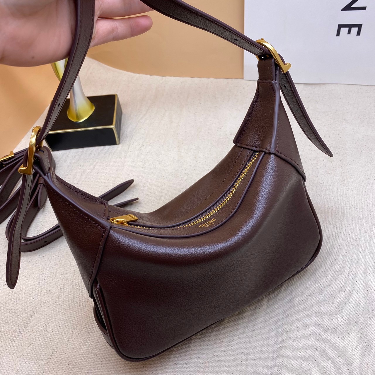 พร้อมส่ง 3 สี CELINE ROMY SHOULDER BAG 21cm เกรดออริ 1:1 สลับแท้ ภาพถ่ายจากงานจริง ใช้งานต่างประเทศได้