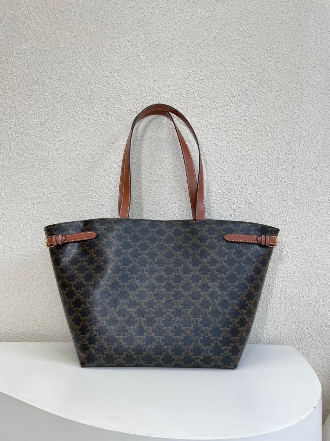 ELINE MEDIUM CABAS ANAÏS CUIR TRIOMPHE in Grained / Celine Tote Bag กระเป๋าสะพายทรงโท้ท ใบใหญ่จะสัมภาระได้เยอะ สวยคลาสสิค เกรดออริ 1:1