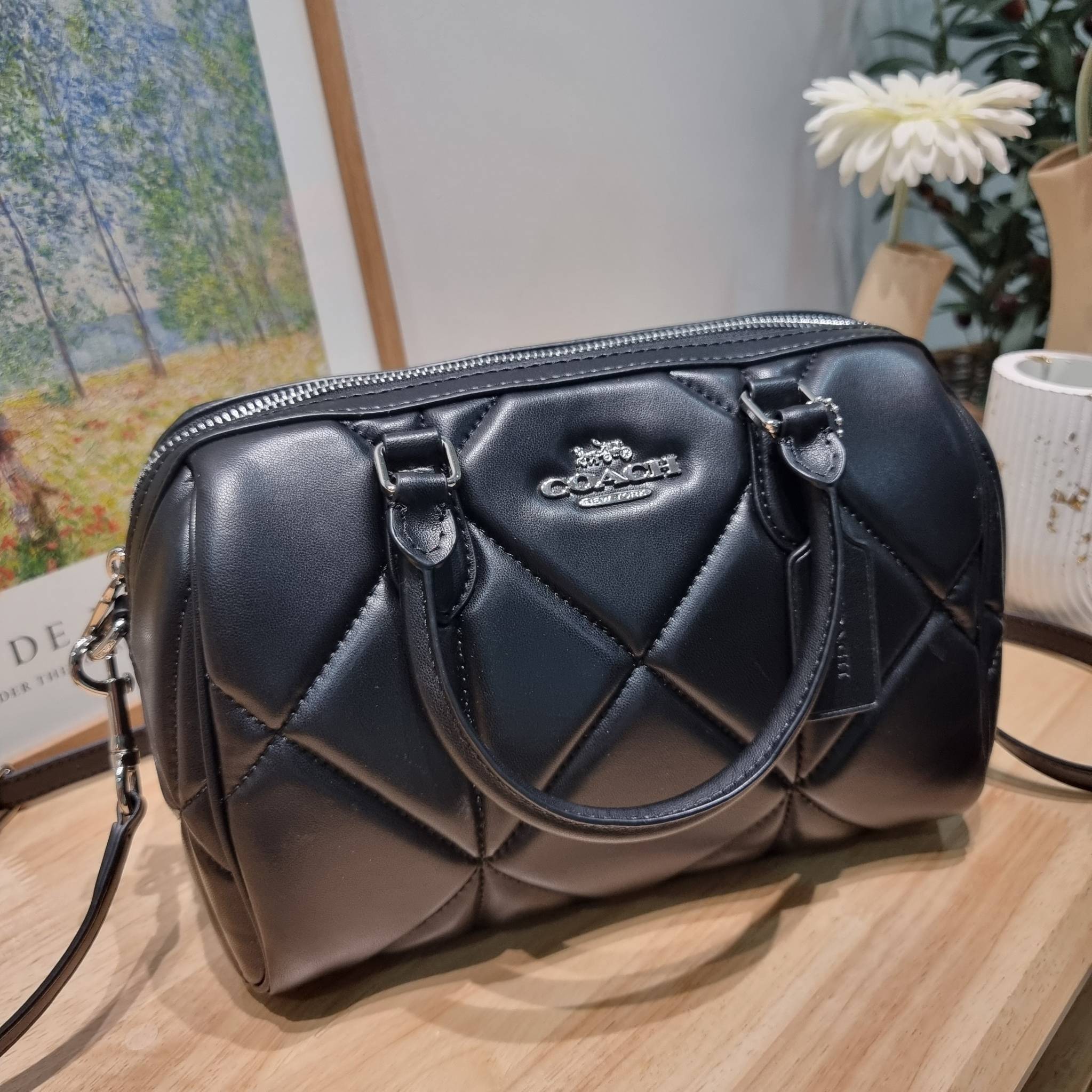 COACH ROWAN SATCHEL WITH PUFFY DIAMOND QUILTING CJ610 พร้อมส่ง กระเป๋าสะพายทรงหมอน ขนาดกำลังสวย คอลเลคชั่นสุดคลาสสิค ที่ดีไซน์เพิ่มความหรู