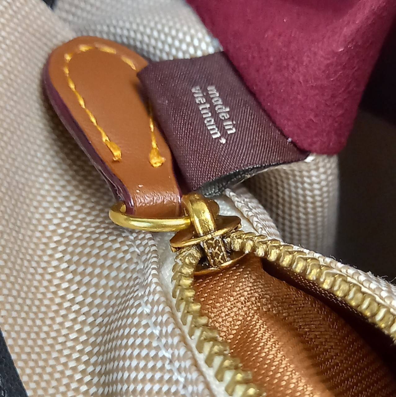 COACH SOFT TABBY SHOULDER BAG (C4823//C5261) กระเป๋าถือ กระเป๋าสะพาย ที่ใครๆก็เข้าถึงได้ หรูหรา คลาสสิค ลุคเรียบร้อย แต่ความสวยไม่น้อย! ดาเมจความลุคผู้ดีรุนแรงมาก!!เกินต้าน!!// วัสดุหนังแท้ทั้งใบ หนังเรียบ หนังนิ่มมากๆ อยู่ทรงสวยมากๆด้วย// ด้านในโล่งกว้าง