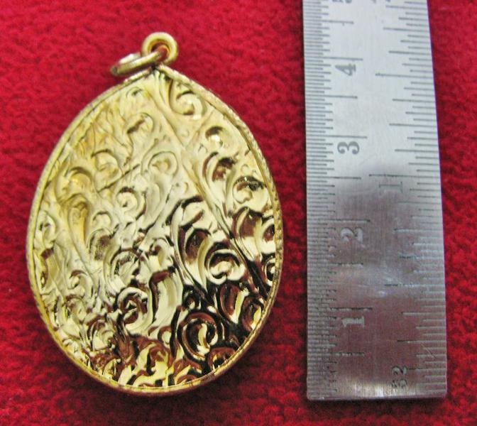 สินค้าหมดค่ะ ล็อกเก็ตพระสุพรรณกัลยาคู่พระนเรศวรพื้นสีเขียวเลี่ยมทองไมครอนพร้อมใบคาถาค่ะ