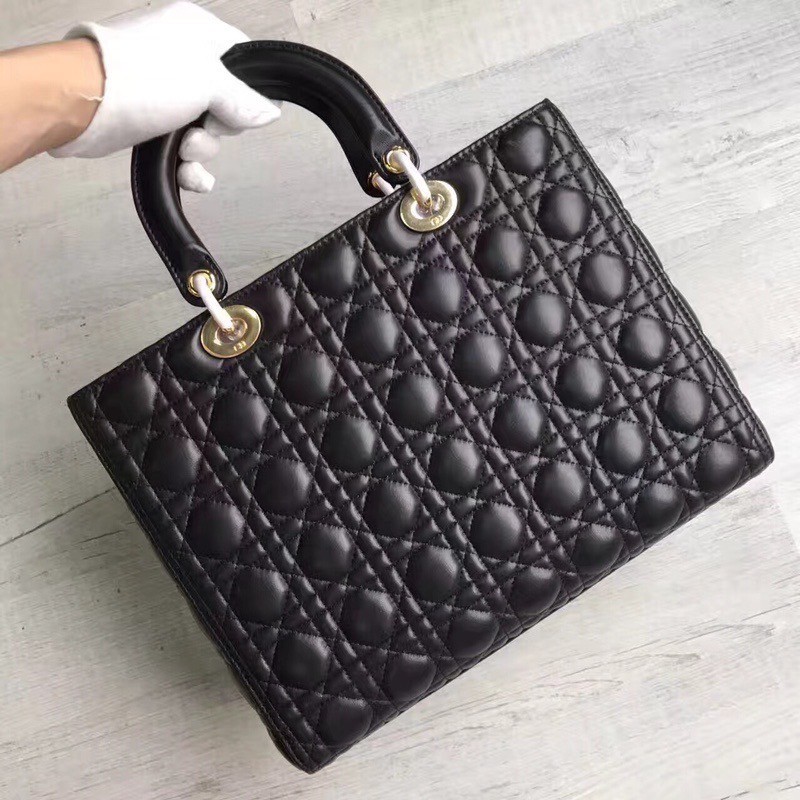 หนังแท้ LARGE LADY DIOR BAG Black Cannage Lambskin / Dior Lady Large พร้อมส่งที่ไทย งานหนังแท้ทั้งใบเกรดออริจินอล ภาพสินค้าถ่ายจากงานขายจริง ใช้งานต่างประเทศได้