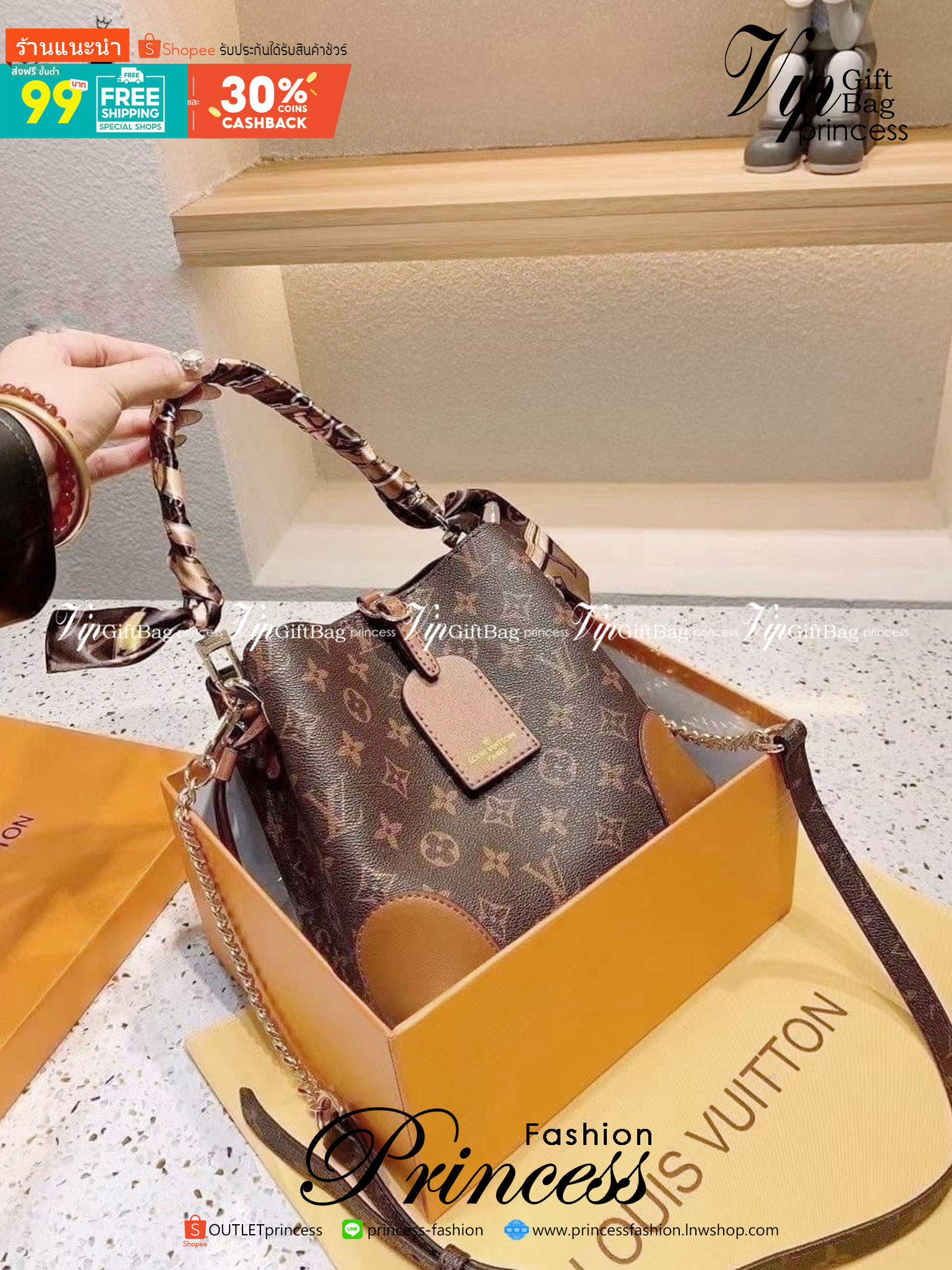 LV NeoNoe Monogram กระเป๋าสะพายทรงหรูหรา มีสไตล์ เป็นเอกลักษณ์ลงตัวสมบูรณ์แบบ จุของได้เยอะมาก ใบจริงสวยมากกกก ได้สวยก่อนใคร ต้องจัดแล้วจ้า พร้อมส่งความสวยที่นี่ ที่เดียว!!