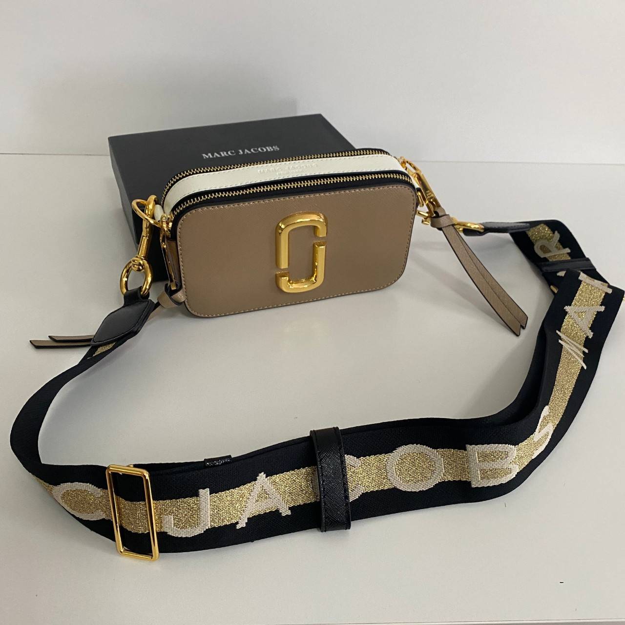 พรีเมี่ยมกิ๊ฟแท้ 100% 】หนังแท้ MARC JACOBS The Snapshot Camera Bag 1-