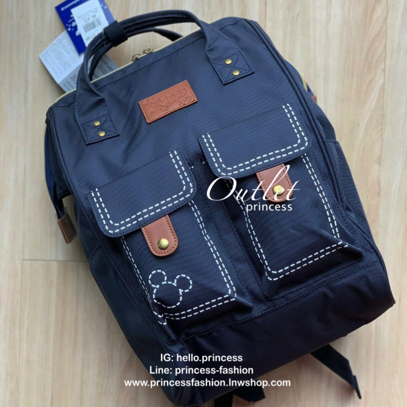 Belle Maison's Disney Fantasy Bags! รุ่น Classic Backpack จากBellemaison แห่งเดียวในประเทศญี่ปุ่น มีรูปโฉมและสไตล์ใช้งานคล้ายแบรนด์ Anello แต่งแต้มสีสันและลวดลายเพิ่มเติมลงบนกระเป๋าจากเหล่าการ์ตูนของดิสนีย์ เป็นรุ่นลิมิเตทสุดๆที่ออกมาไม่บ่อยเลยคร้า!!