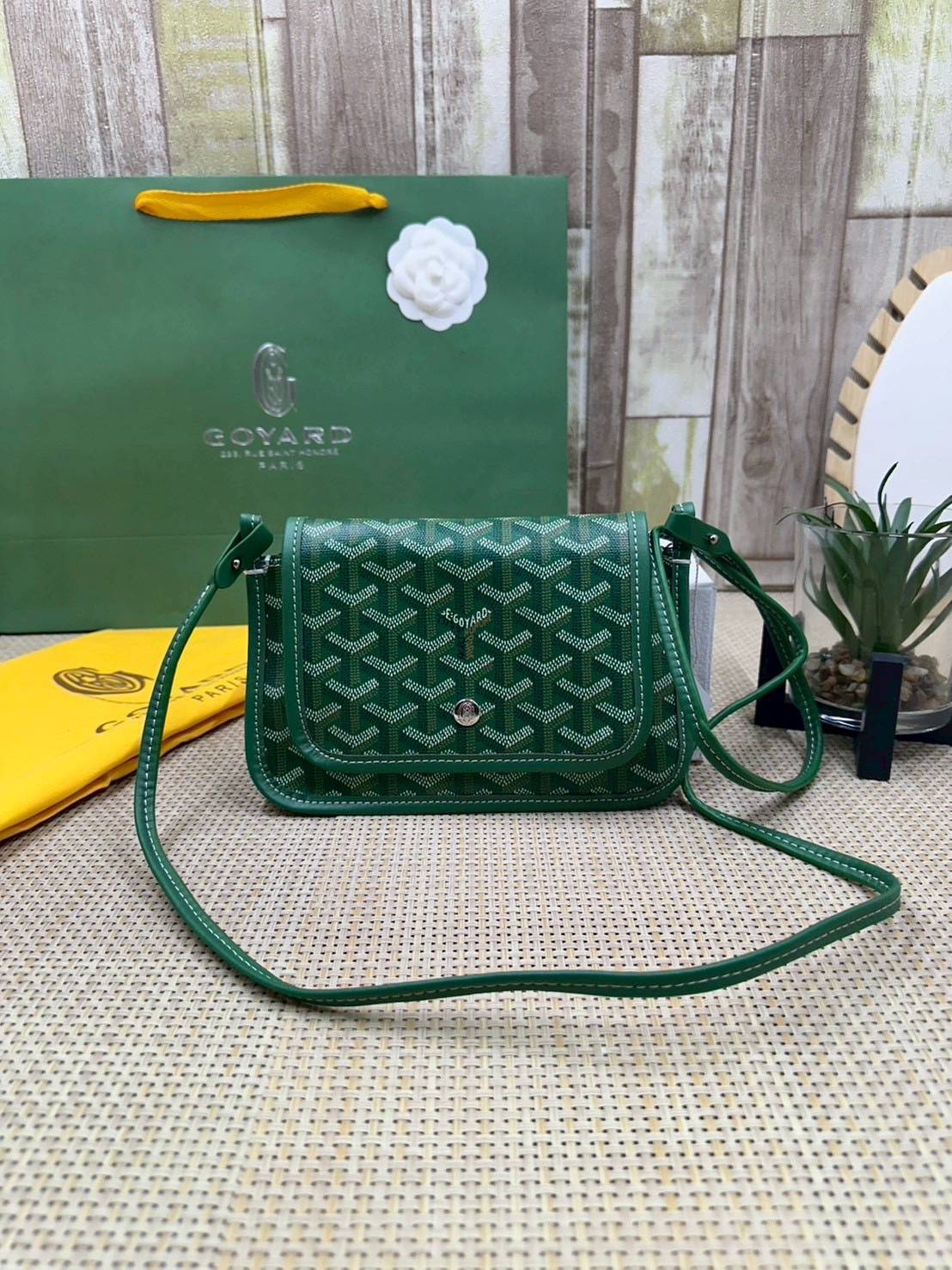 พร้อมส่ง 10 สี ORI หนังแท้ | GOYARD Plumet pouch-wallet กระเป๋าสะพายใบเล็กกะทัดรัด ดีไซน์กระเป๋าสตางค์ Plumet ดีไซน์มาพร้อมช่องใส่เหรียญ ธนบัตร และบัตรต่างๆ