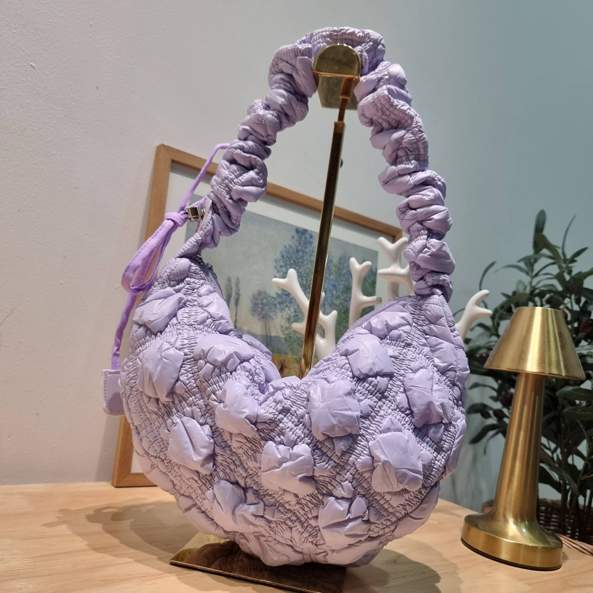 Carlyn cozy bag / Carlyn glaze bag 13 สีพร้อมส่ง อีกหนึ่งคอลเด็ด ที่ฮิตแบบฉุดไม่อยู่ กับไอเท็มนุ่มนิ่มจากเกาหลี พร้อมสีใหม่ล่าสุด กระเป๋าสะพายก้อนเมฆสุดเก๋ ที่สามารถใช้ได้หลากหลาย