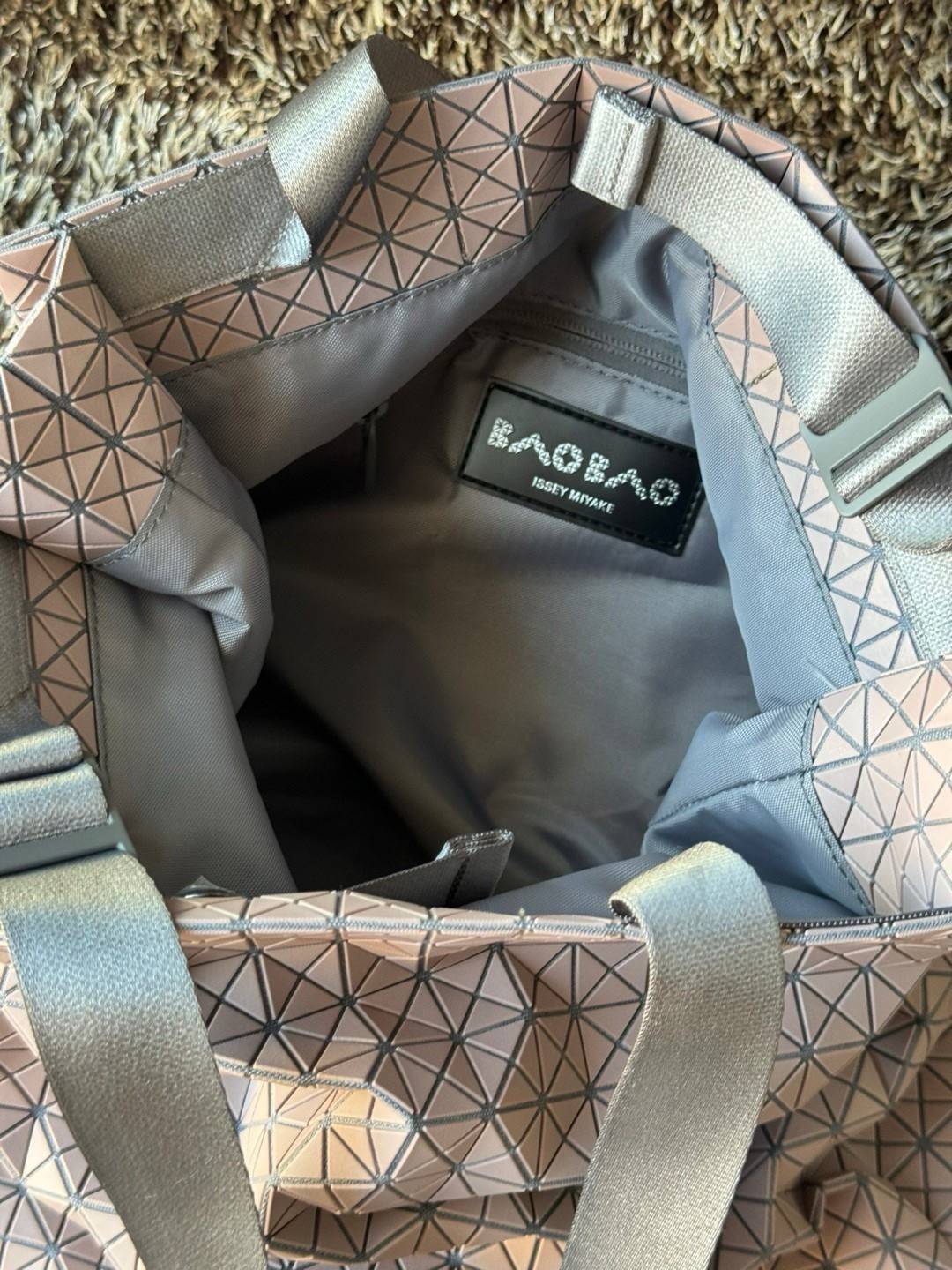 พร้อมส่ง 5 สี Baobao Issey Miyake Cart S geometric tote bag กระเป๋าถือทรงโท้ทลายเรขาคณิต 🧡 เกรดออริจินอล 1:1 สลับแท้ ใช้งานต่างประเทศได้