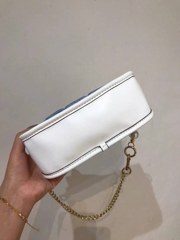 COACH Swinger 20 B4/Light Washed Denim Chalk พร้อมส่งที่ไทย ภาพสินค้าถ่ายจากงานขายจริง ใช้งานต่างประเทศได้