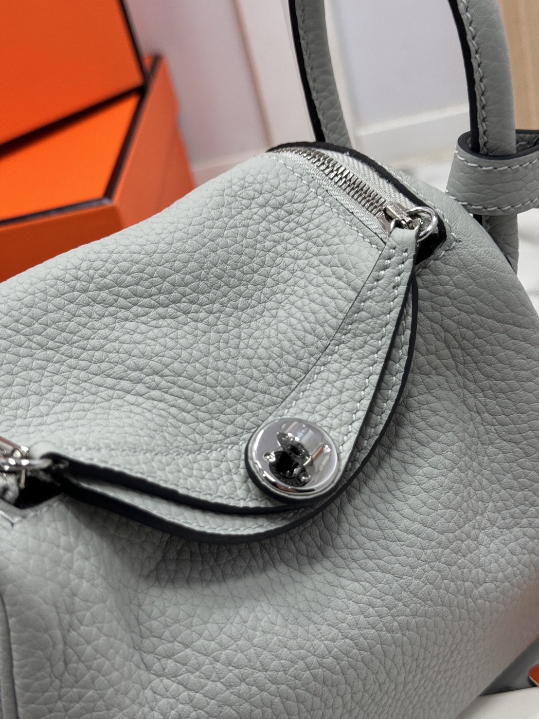 ORI หนังแท้ | HERMES lindy 19cm กระเป๋าสะพาย นิยามความหรูหราระดับมาสเตอร์พีช 🤍 สินค้าเกรดออริจินอล หนังแท้