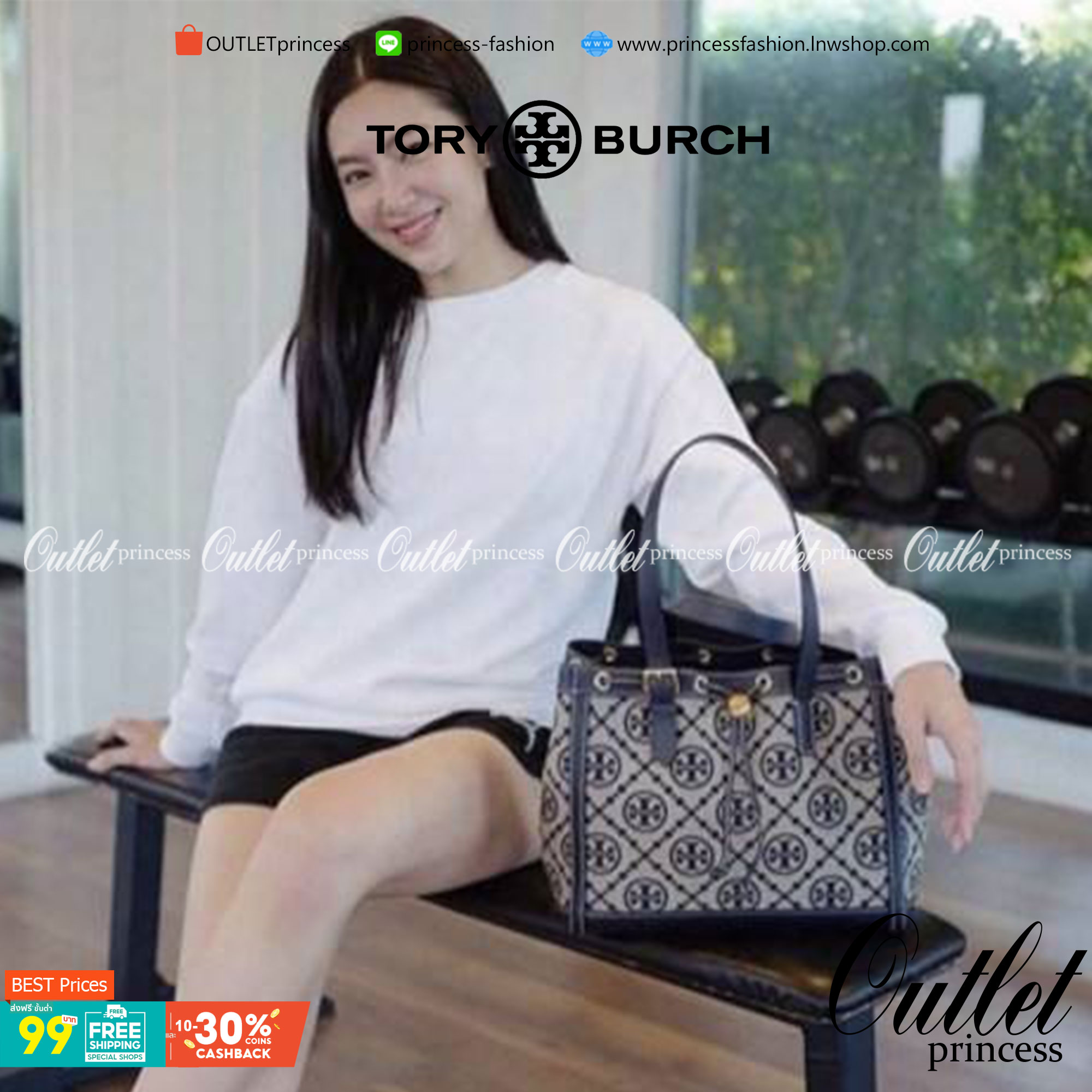 OUTLET 】Tory Burch T Monogram Jacquard Tote Bag ใบใหญ่ใส่จุมากค่ะสาวๆ! พร้อมส่ง! กระเป๋าที่สามารถใช้ได้กับทุกๆวัน วัสดุJacquard+หนัง ได้ลงตัว สวยงามค่ะ ปากกระเป๋าแบบหูรูด ที่จับอะไหล่แบรนด์สวย ภายในกระเป๋ากว้างมากๆ สาวๆที่สัมภาระเยอะนี่หายห่วงไปเลยค่ะ มีช