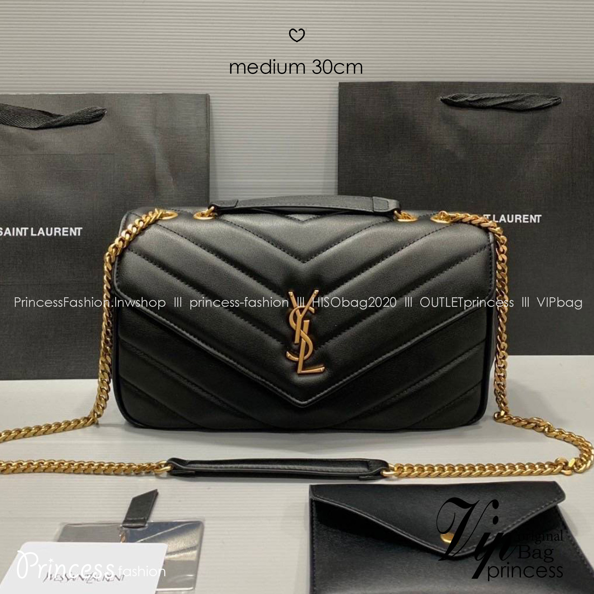 ORI | หนังแท้ 30cm YSL loulou medium in matelassé กระเป๋าสะพายทรงสวยคลาสสิค มาพร้อมใบเล็กใส่การ์ด งานหนังแท้สมผัสนุ่มมือตะเข็บเย็บลายเชฟรอนสวยเป็นเอกลัษณ์ ด้วยดีไซน์เรียบหรู ใช้ได้บ่อยไม่มีเบื่อ