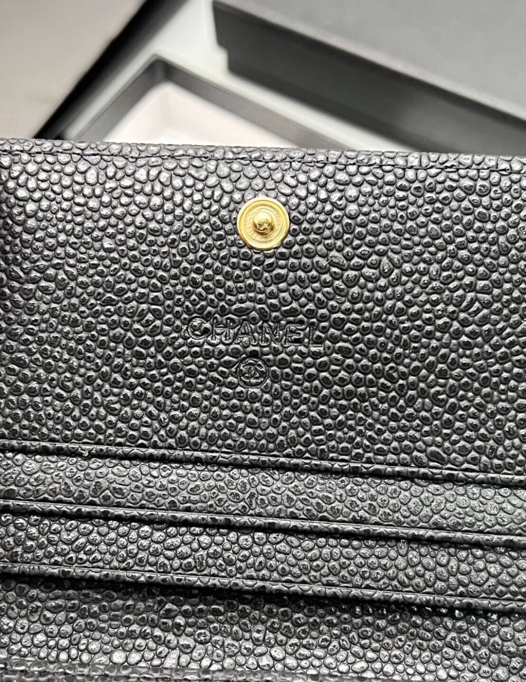 CHANEL Wallet Caviar / Chanel Short Wallet / Chanel Card Holder กระเป๋าสตางค์ชาแนลใบสั้น กระเป๋าใส่บัตร เกรดออริจินอล ภาพถ่ายจากงานขายจริง ใช้งานต่างประเทศได้