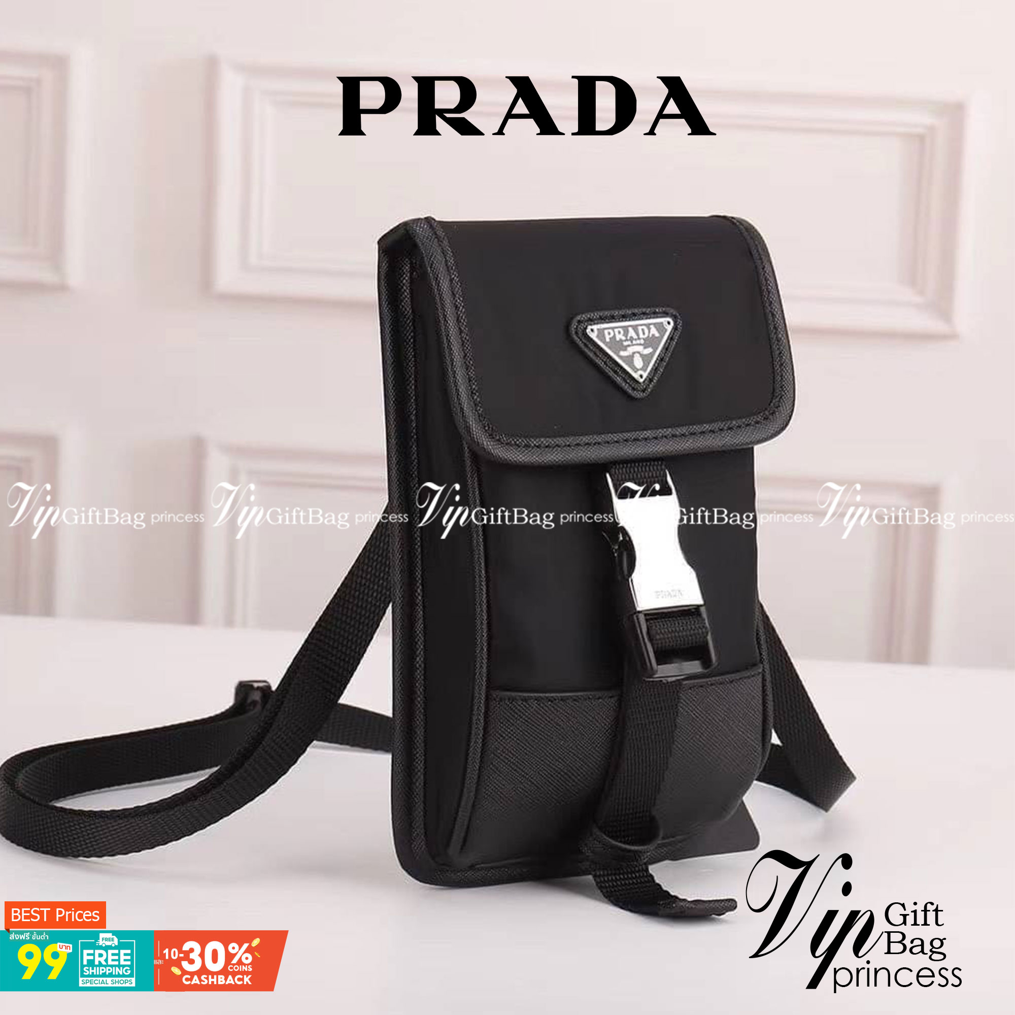 VIP Prada crossbody nylon bag PRADA Re-Nylon and Saffiano leather smartphone case เป็นรุ่นที่ถามหากันเยอะมากๆ งานสวยมาก ทำจากผ้าnylonพิเศษ กันน้ำได้ระดับนึงเลยค่ะ สลับหนังแท้ ใช้ได้ทั้งชาย-หญิง จะ Cross body คาดเอว หรือคล้องกับหูกางเกงชิคๆ ก็เท่มากเลยค่าา